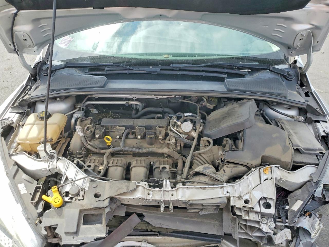 2016 Ford Focus Se Silver vin: 1FADP3F26GL365952