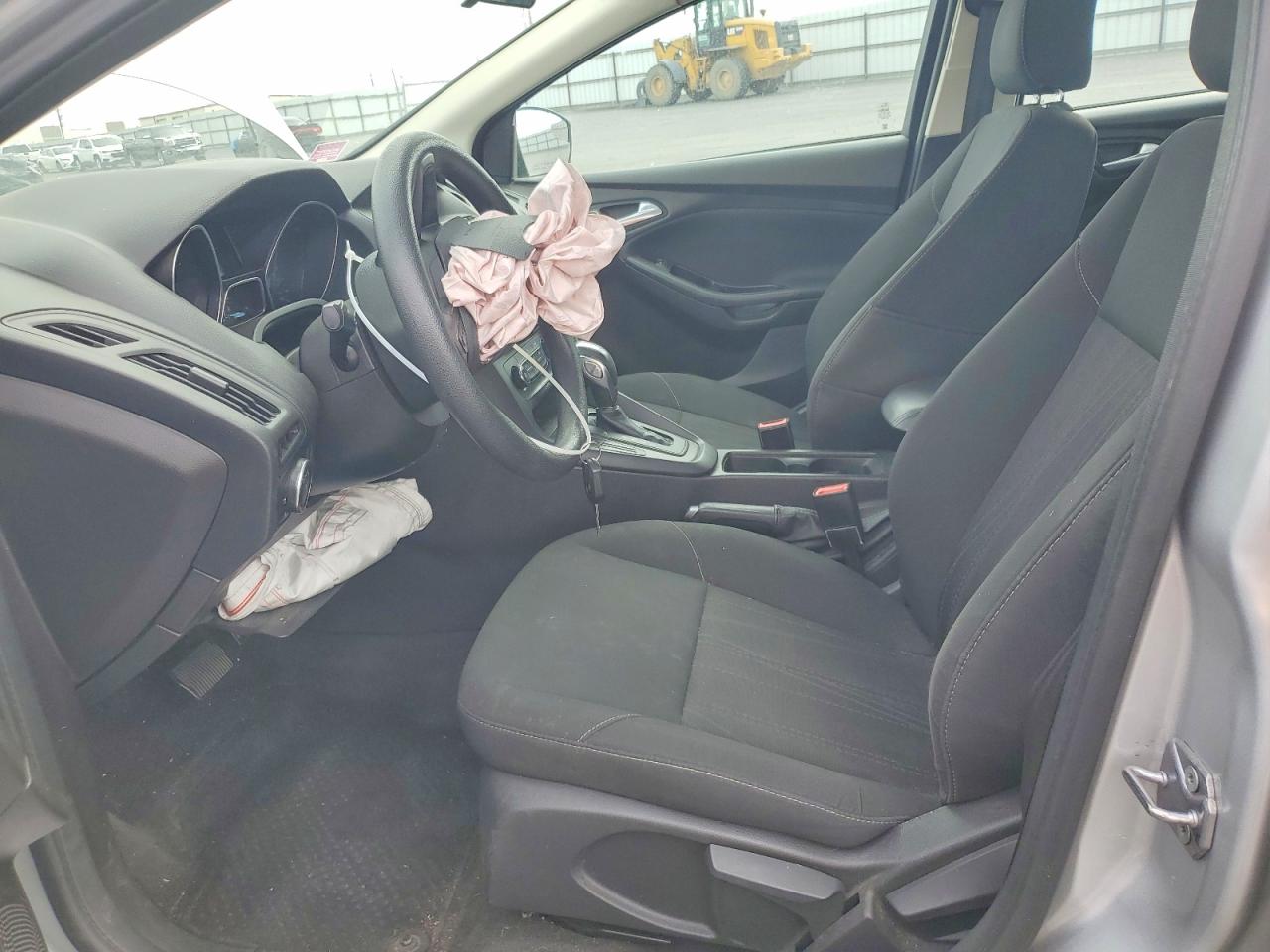 2016 Ford Focus Se Silver vin: 1FADP3F26GL365952