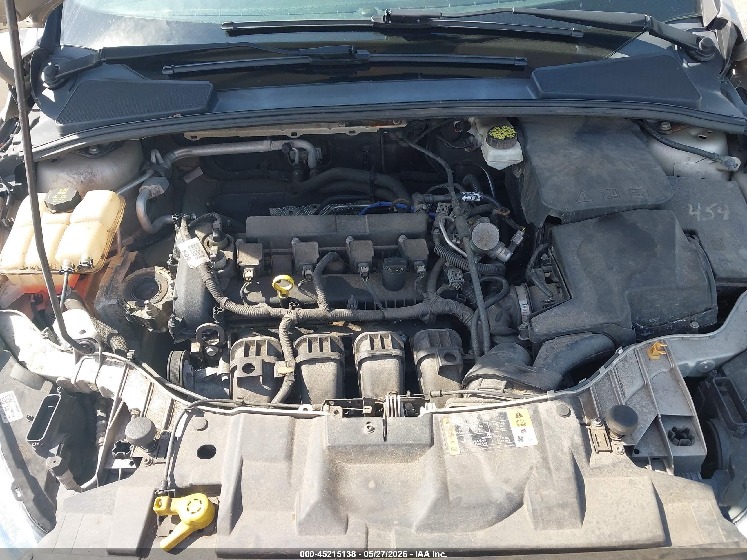 2017 Ford Focus Se Gold vin: 1FADP3F26HL335836