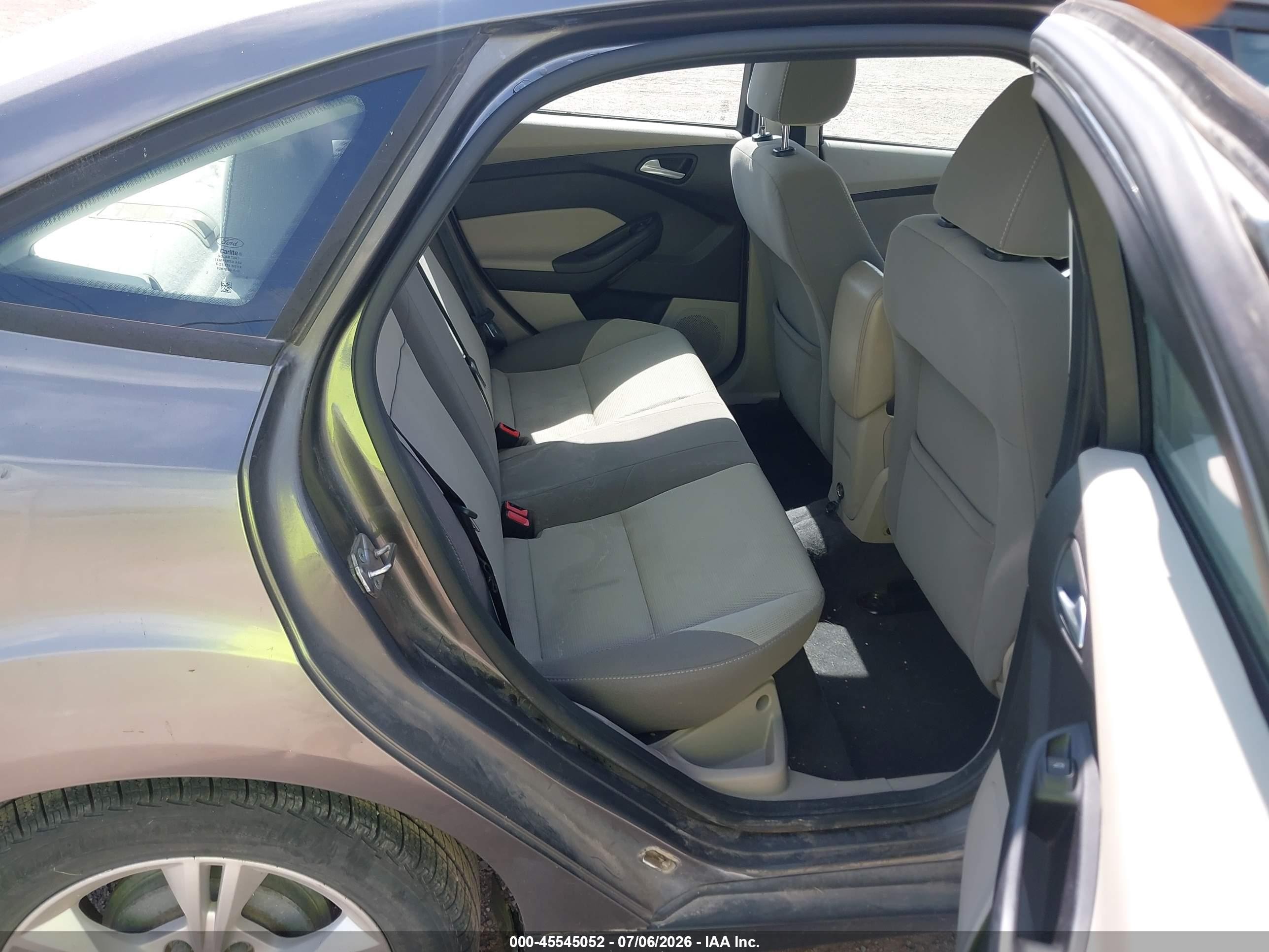 2013 Ford Focus Se Gray vin: 1FADP3F27DL115583