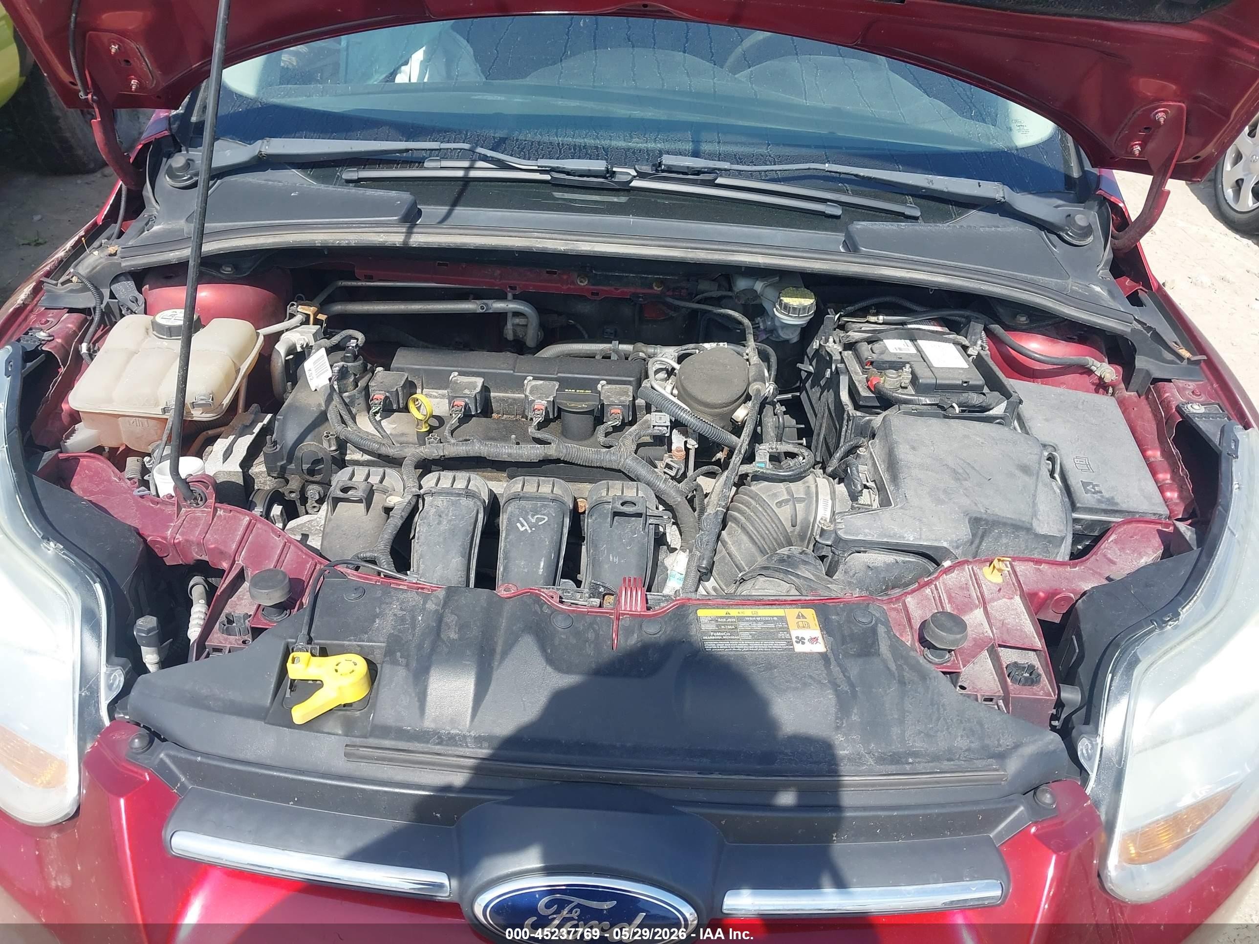 2013 Ford Focus Se Красный vin: 1FADP3F27DL126695