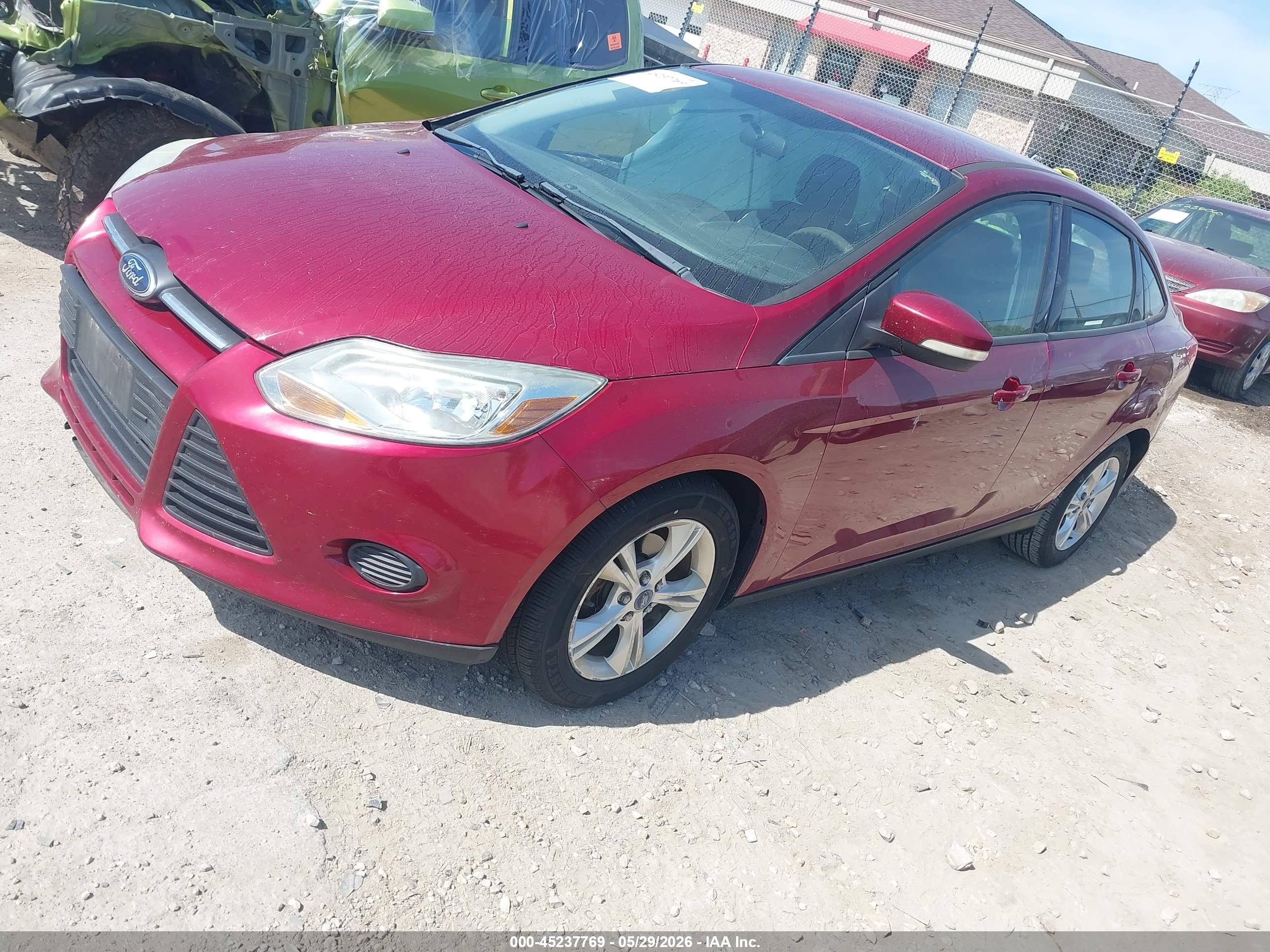 2013 Ford Focus Se Красный vin: 1FADP3F27DL126695