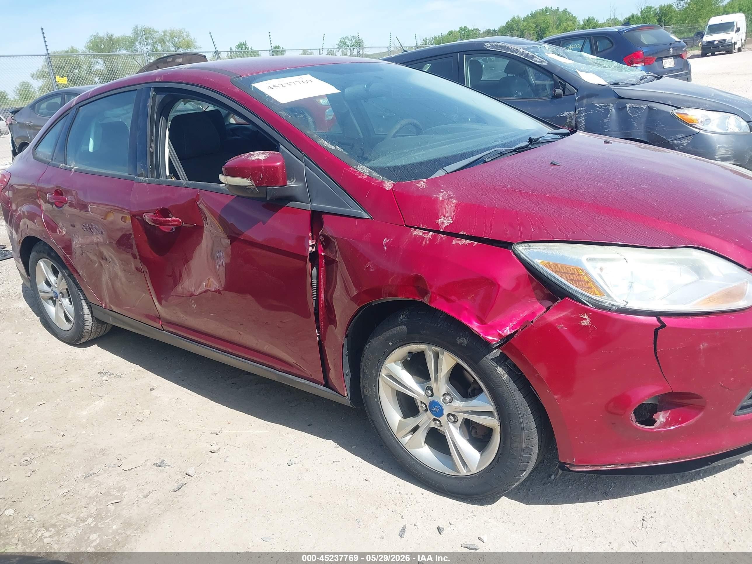 2013 Ford Focus Se Красный vin: 1FADP3F27DL126695