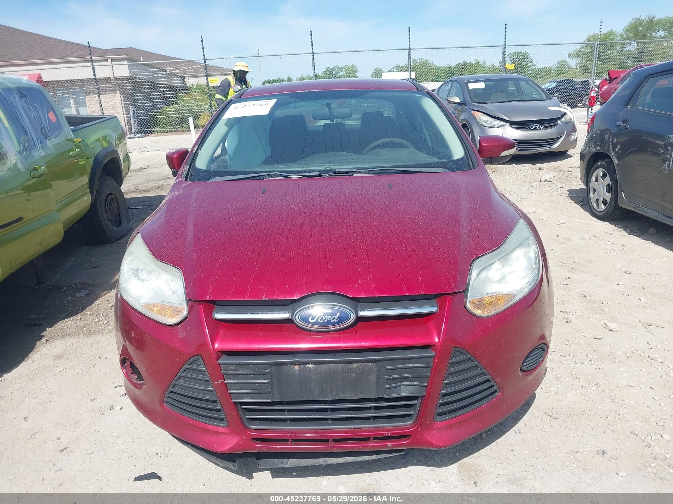 2013 Ford Focus Se Красный vin: 1FADP3F27DL126695