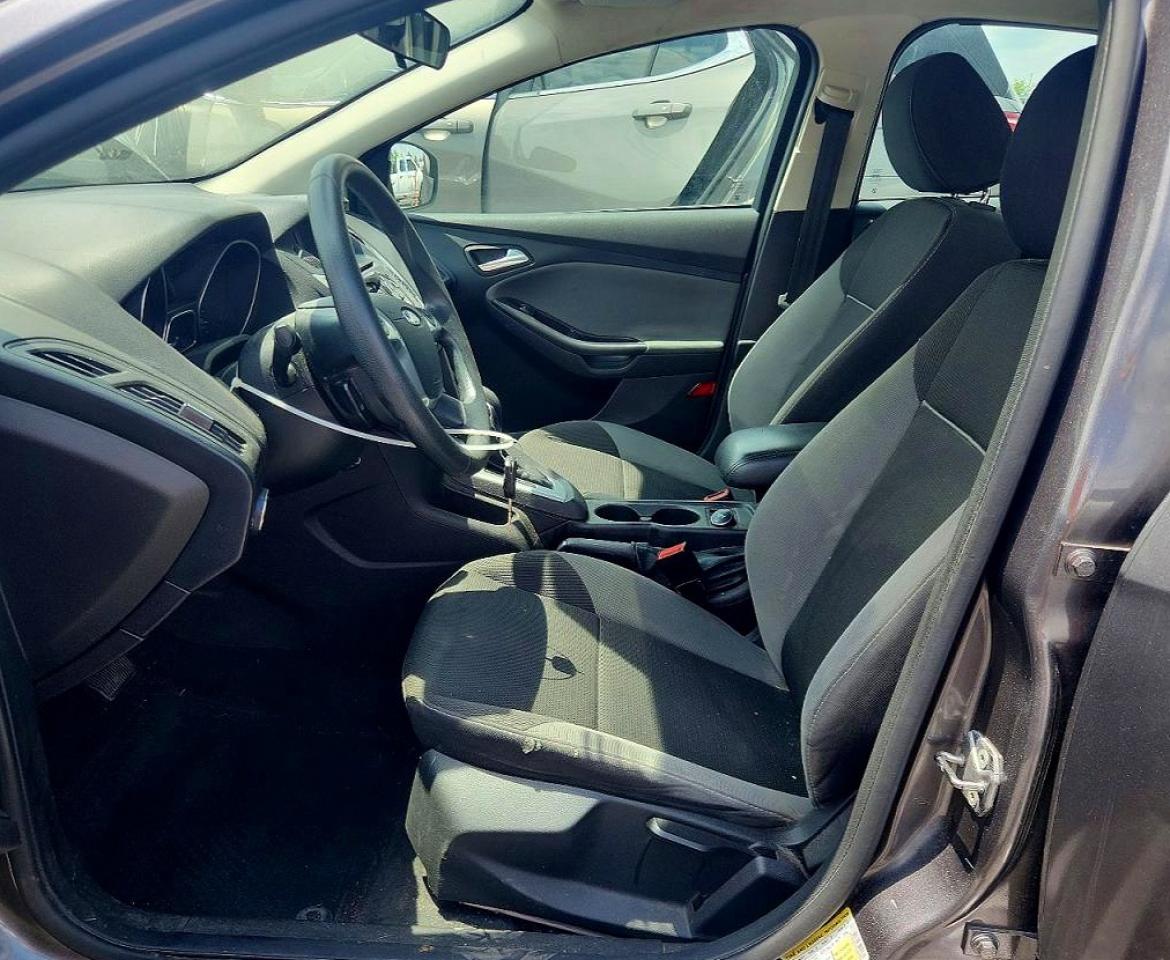 2013 Ford Focus Se Gray vin: 1FADP3F27DL143030