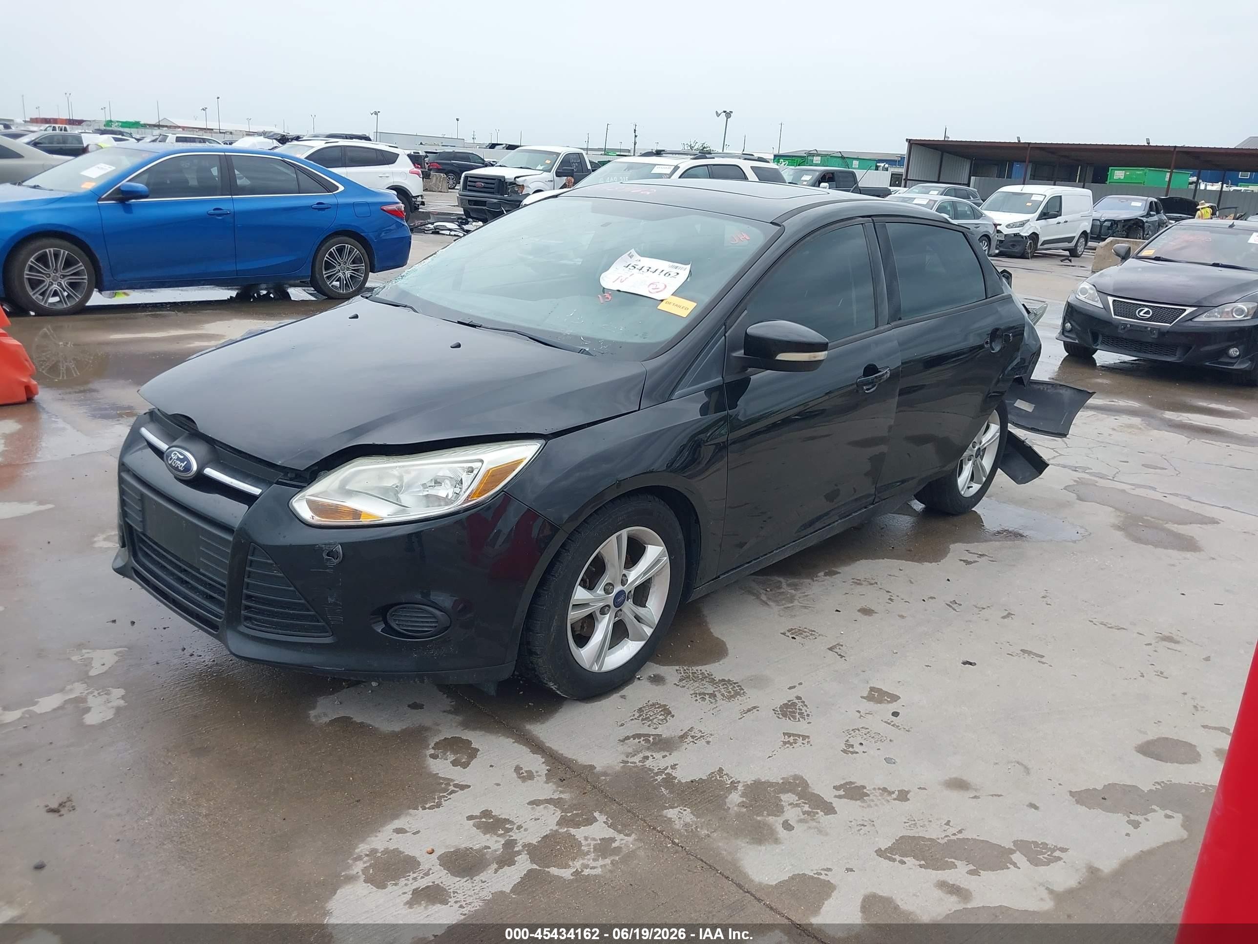 2013 Ford Focus Se Черный vin: 1FADP3F27DL162290