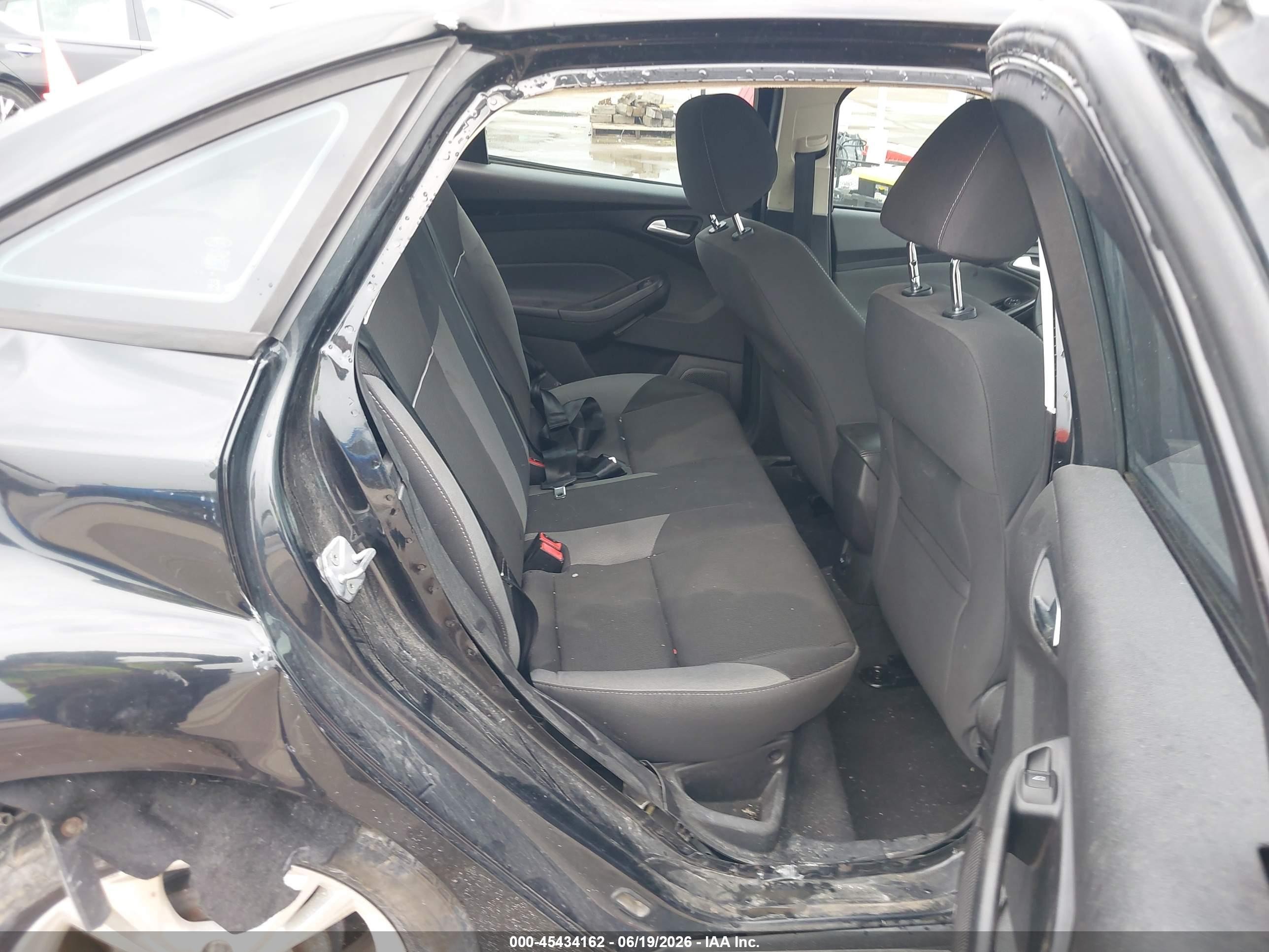 2013 Ford Focus Se Черный vin: 1FADP3F27DL162290