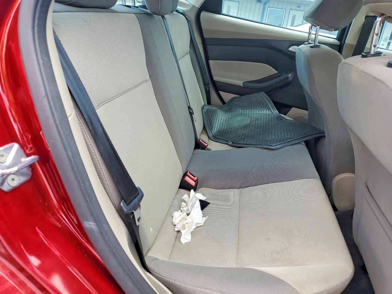 2013 Ford Focus Se Red vin: 1FADP3F27DL167277
