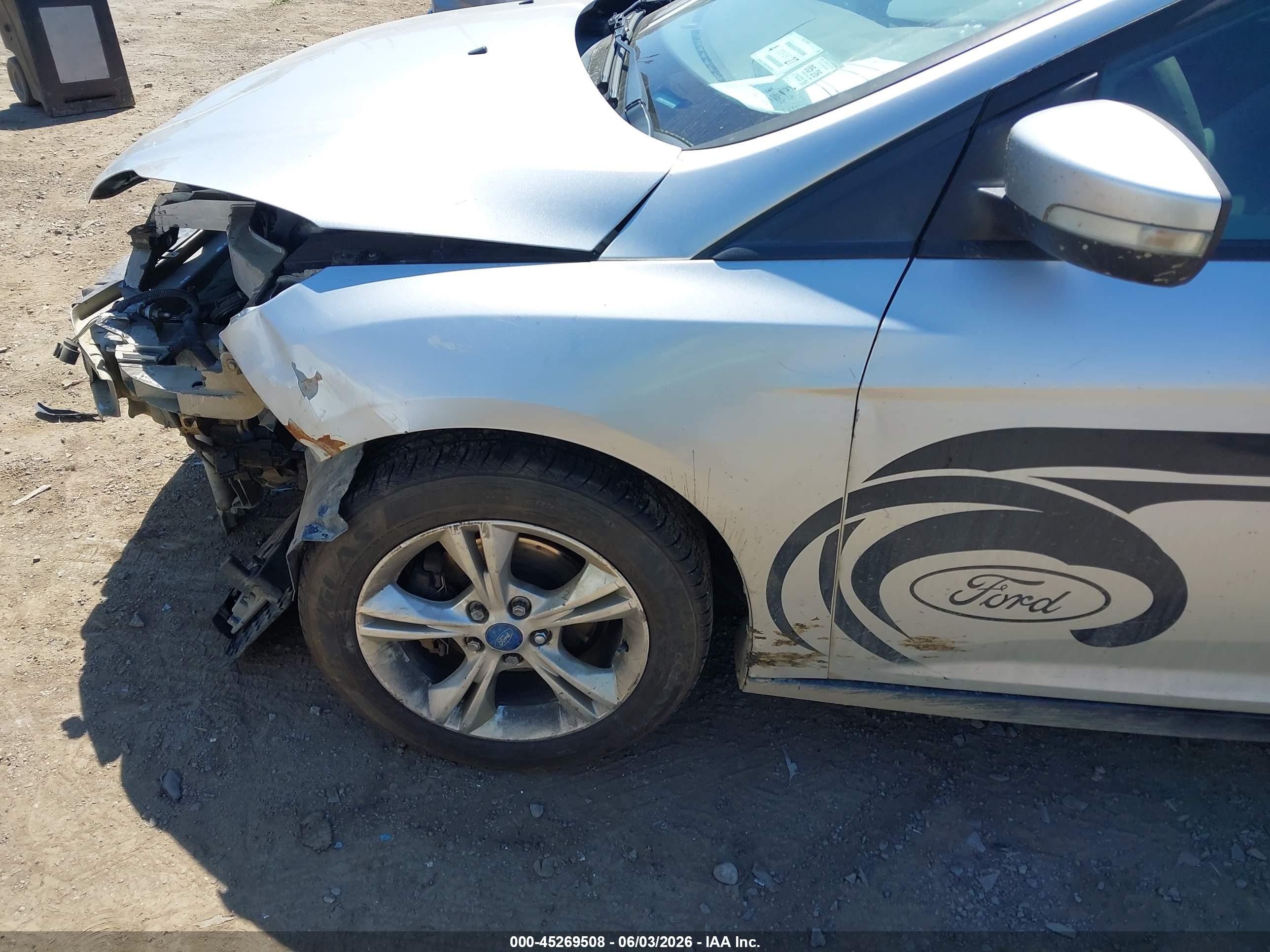 2013 Ford Focus Se Silver vin: 1FADP3F27DL175945