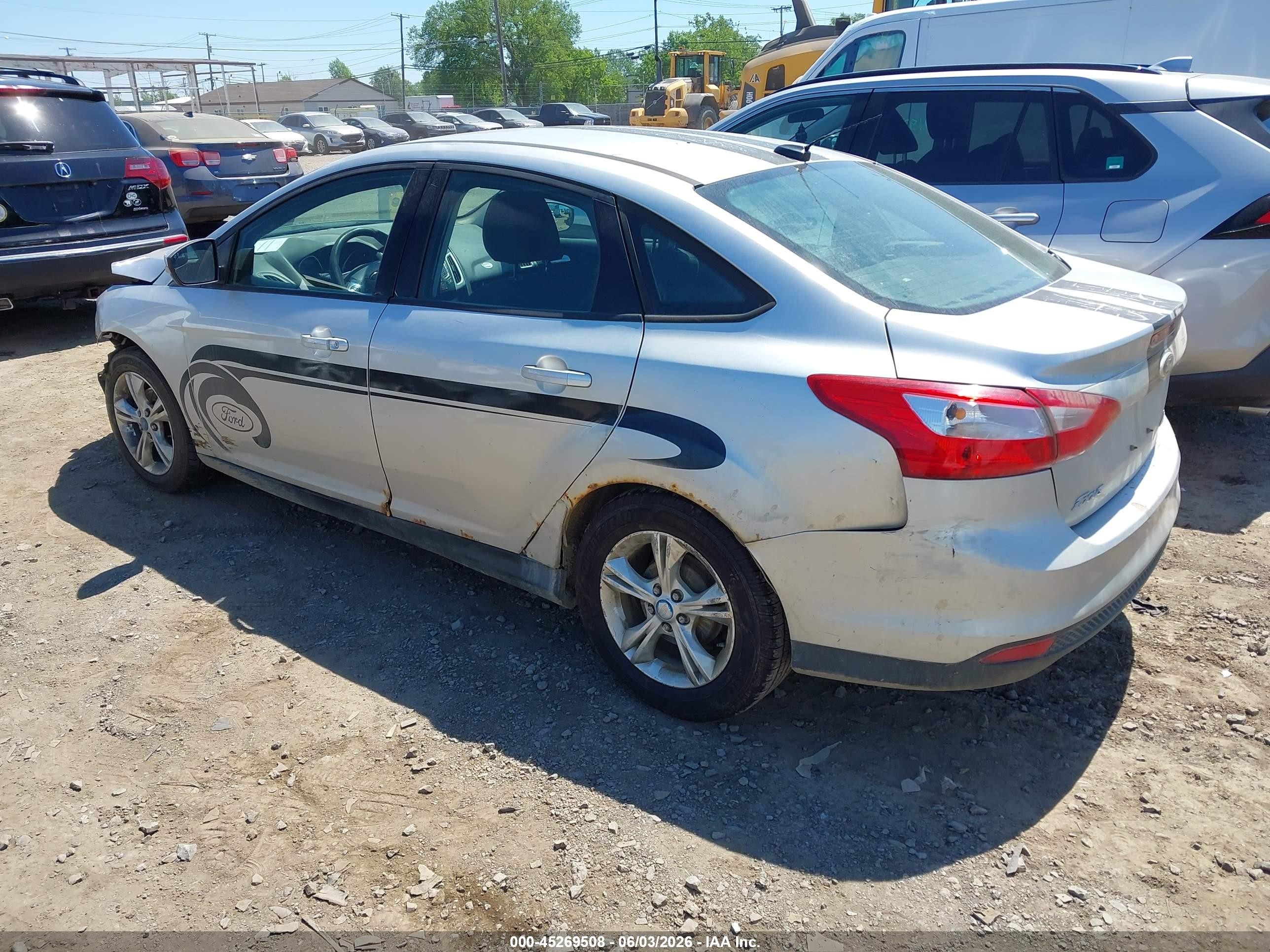 2013 Ford Focus Se Silver vin: 1FADP3F27DL175945