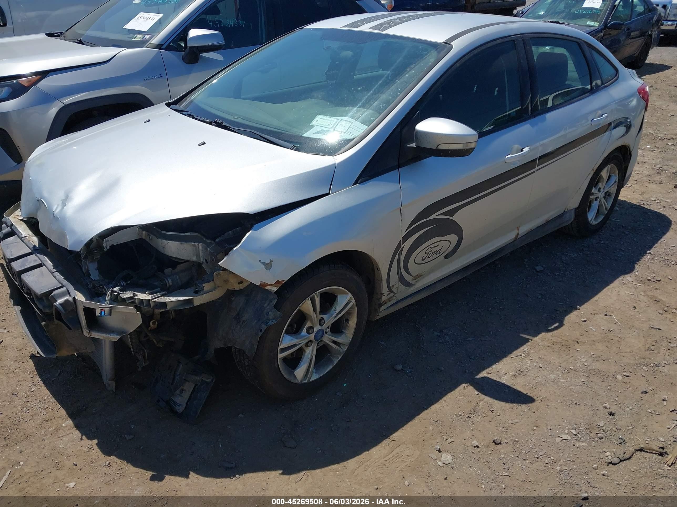 2013 Ford Focus Se Silver vin: 1FADP3F27DL175945