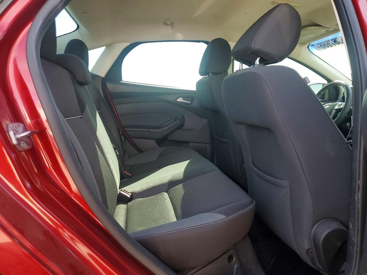 2013 Ford Focus Se Red vin: 1FADP3F27DL184757