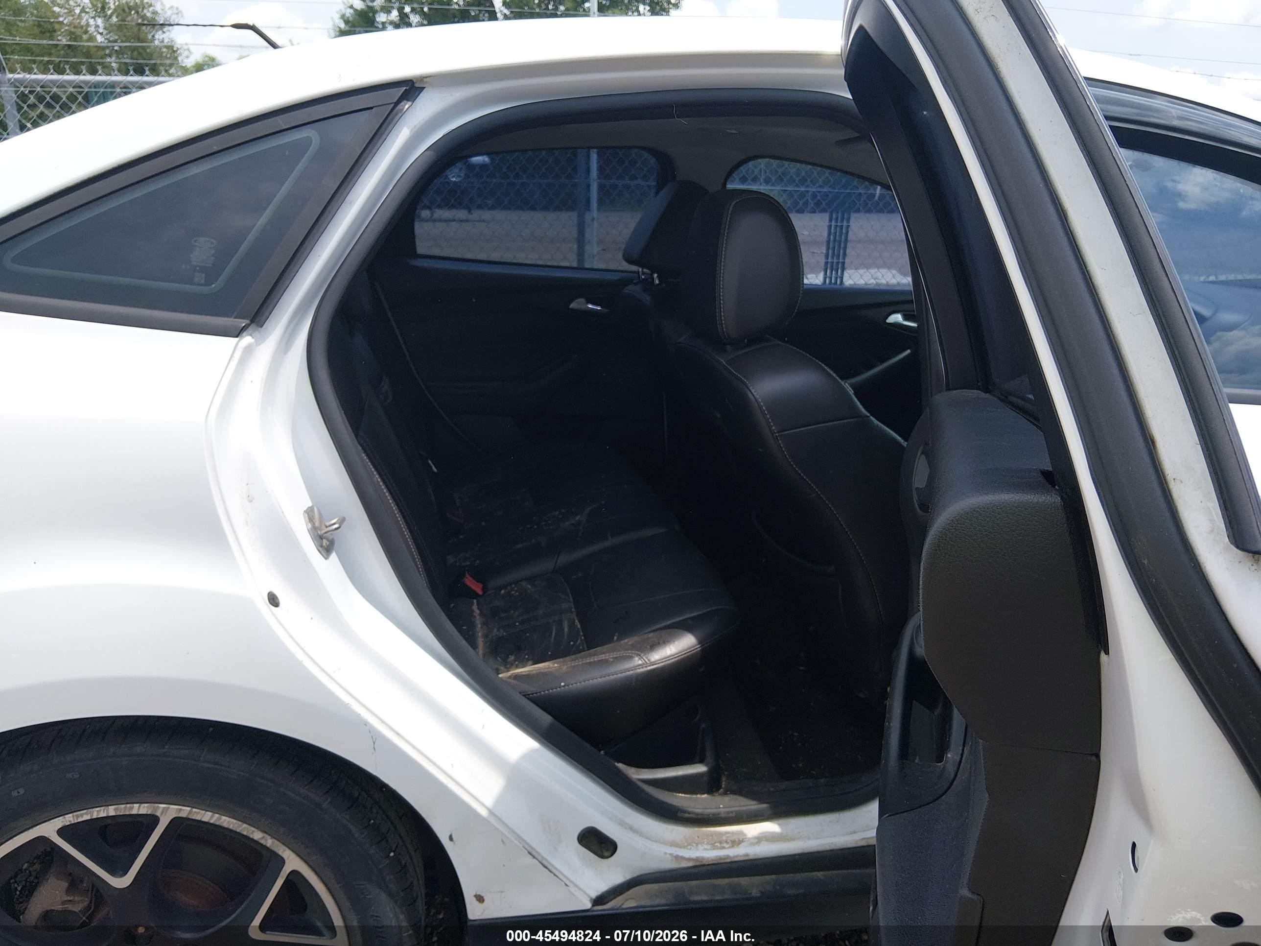 2013 Ford Focus Se White vin: 1FADP3F27DL194642