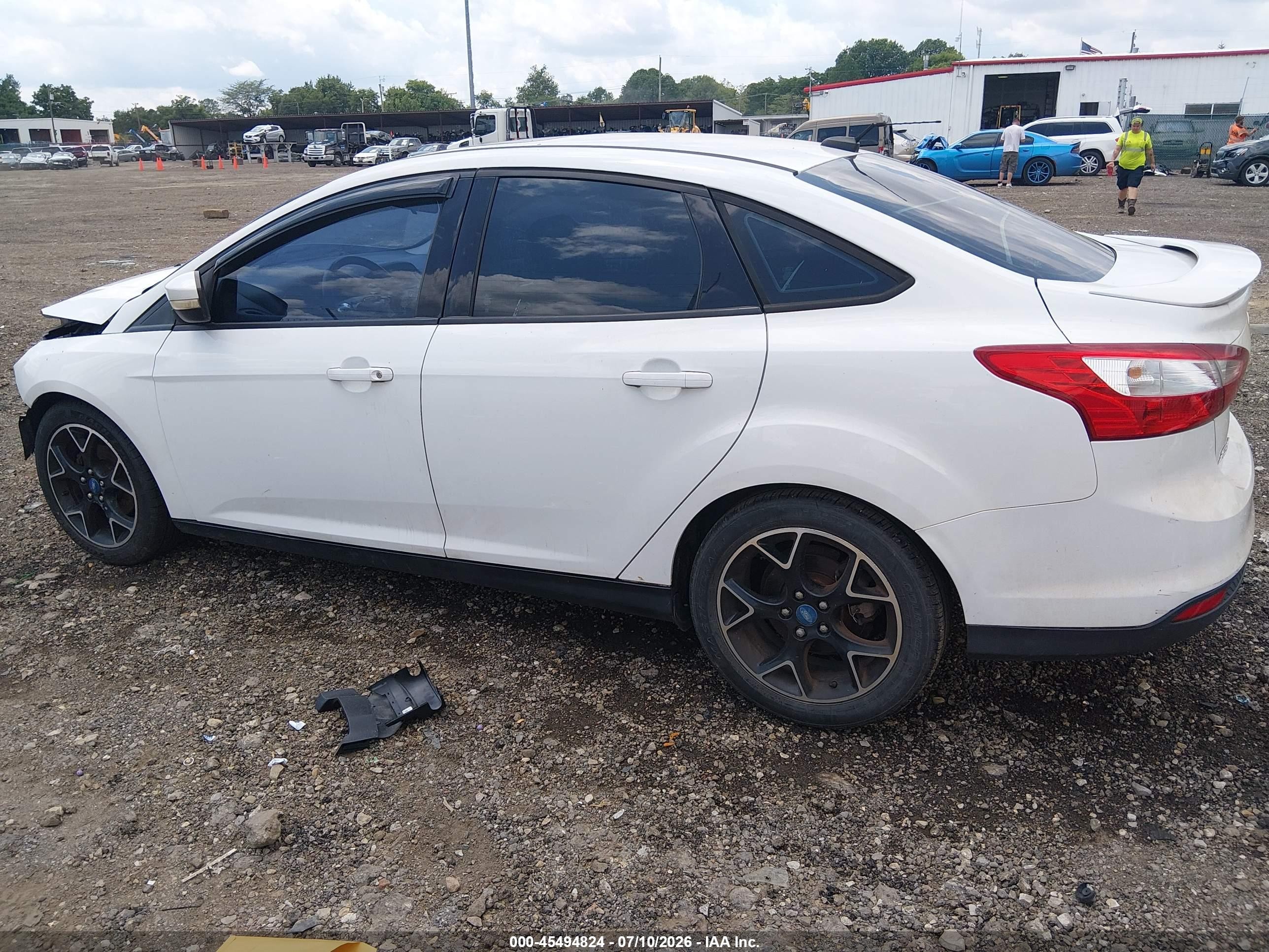 2013 Ford Focus Se White vin: 1FADP3F27DL194642
