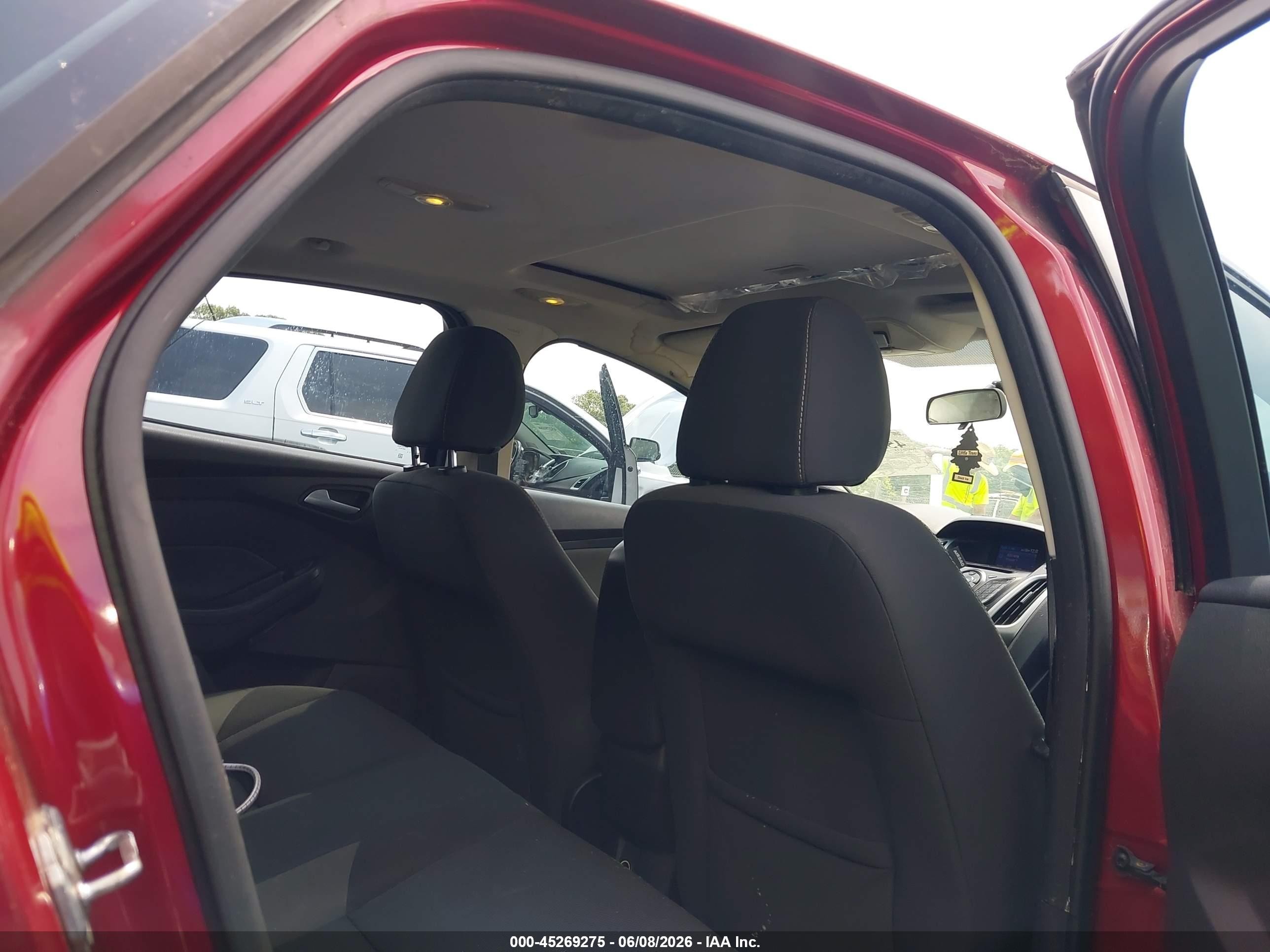 2013 Ford Focus Se Red vin: 1FADP3F27DL225453
