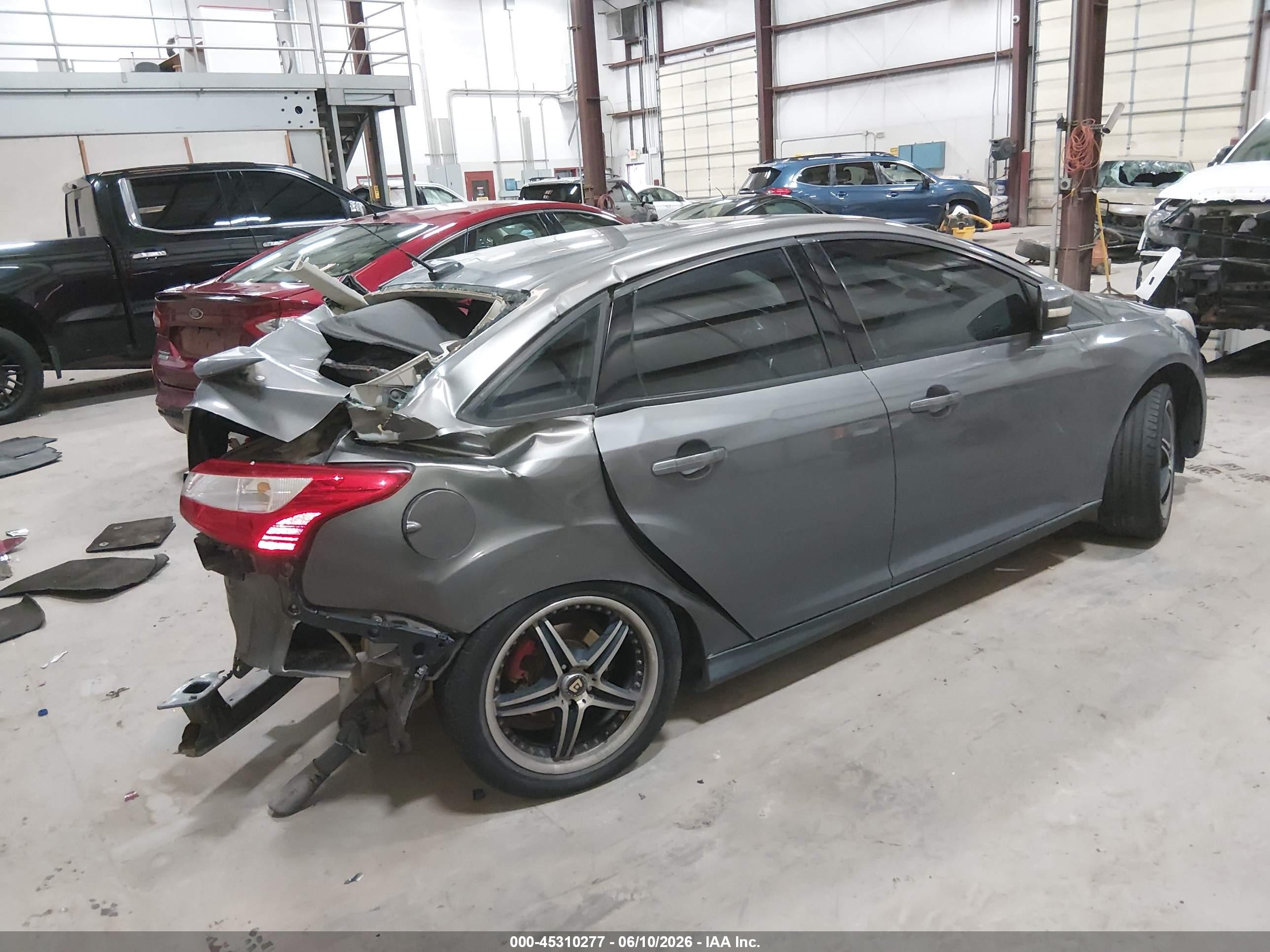 2013 Ford Focus Se Gray vin: 1FADP3F27DL266374