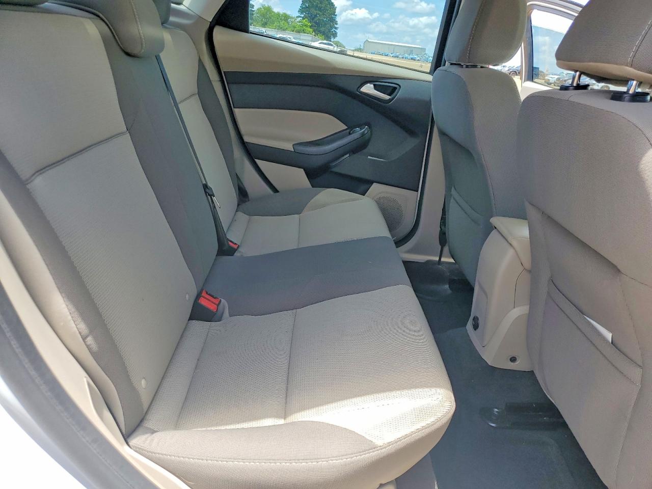 2013 Ford Focus Se White vin: 1FADP3F27DL289766