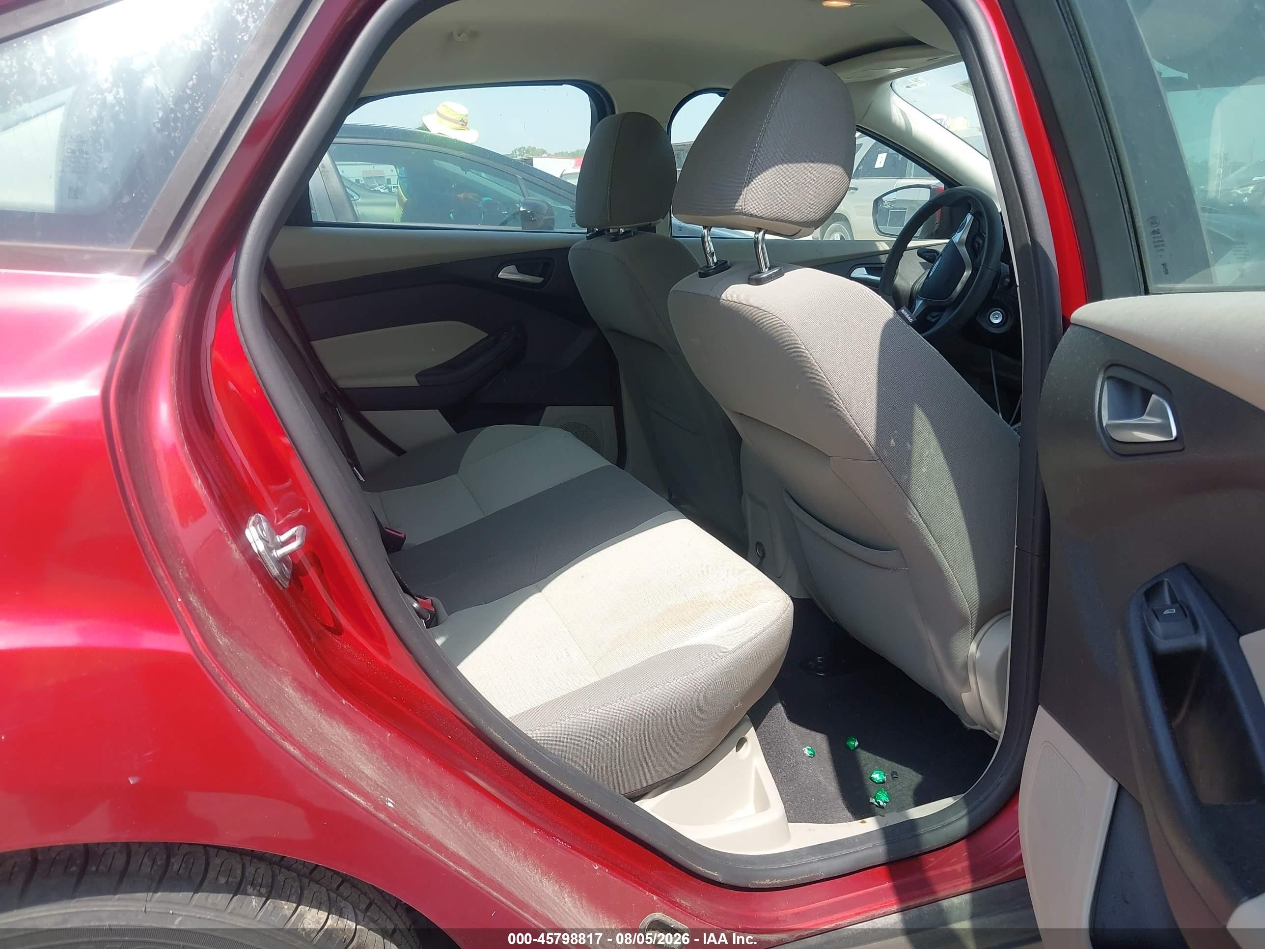 2013 Ford Focus Se Red vin: 1FADP3F27DL326931