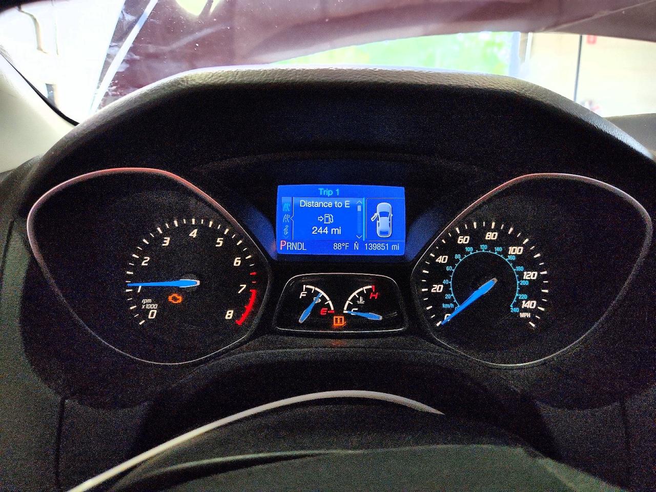 2013 Ford Focus Se Burgundy vin: 1FADP3F27DL327111