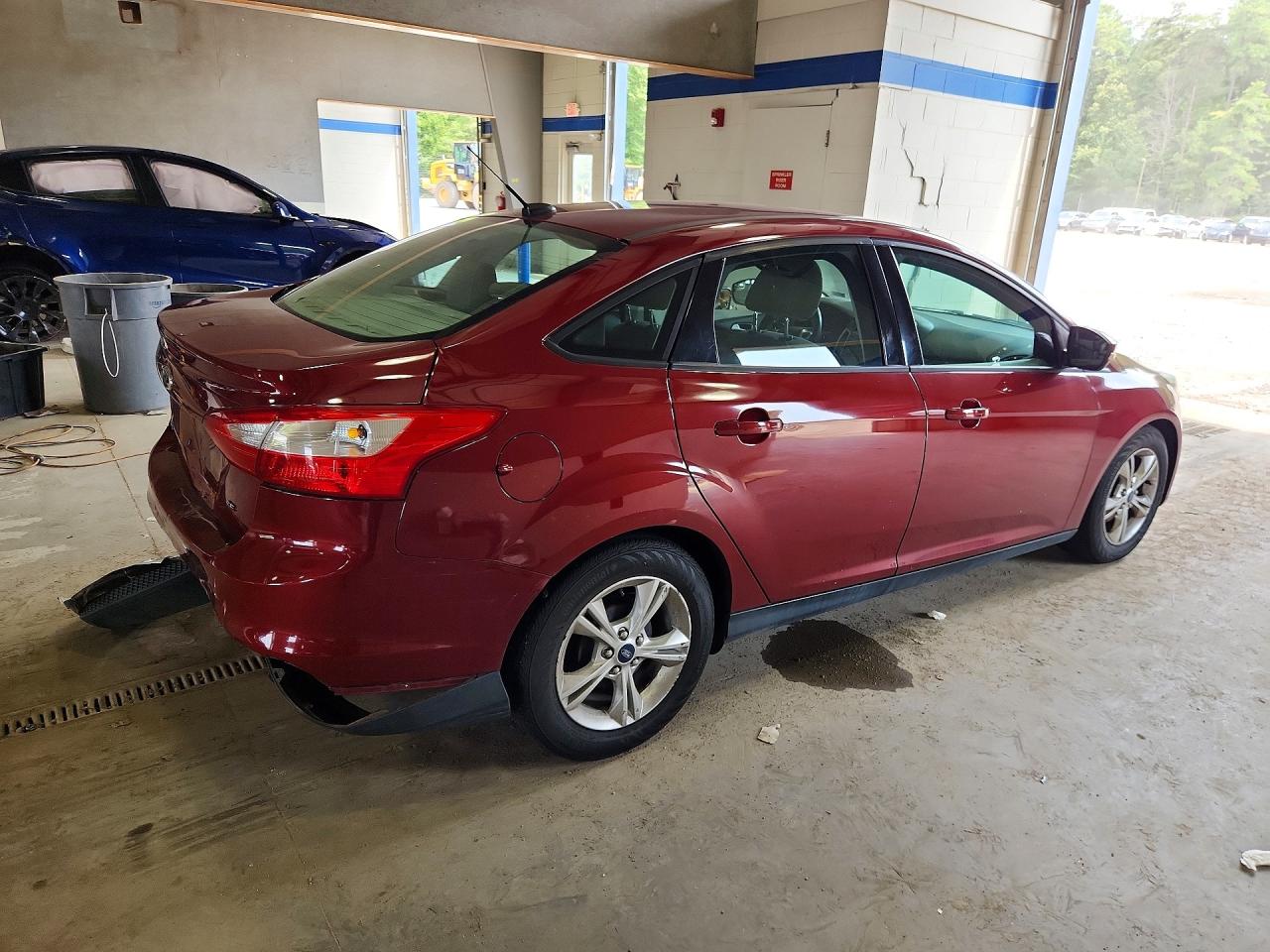 2013 Ford Focus Se Burgundy vin: 1FADP3F27DL327111
