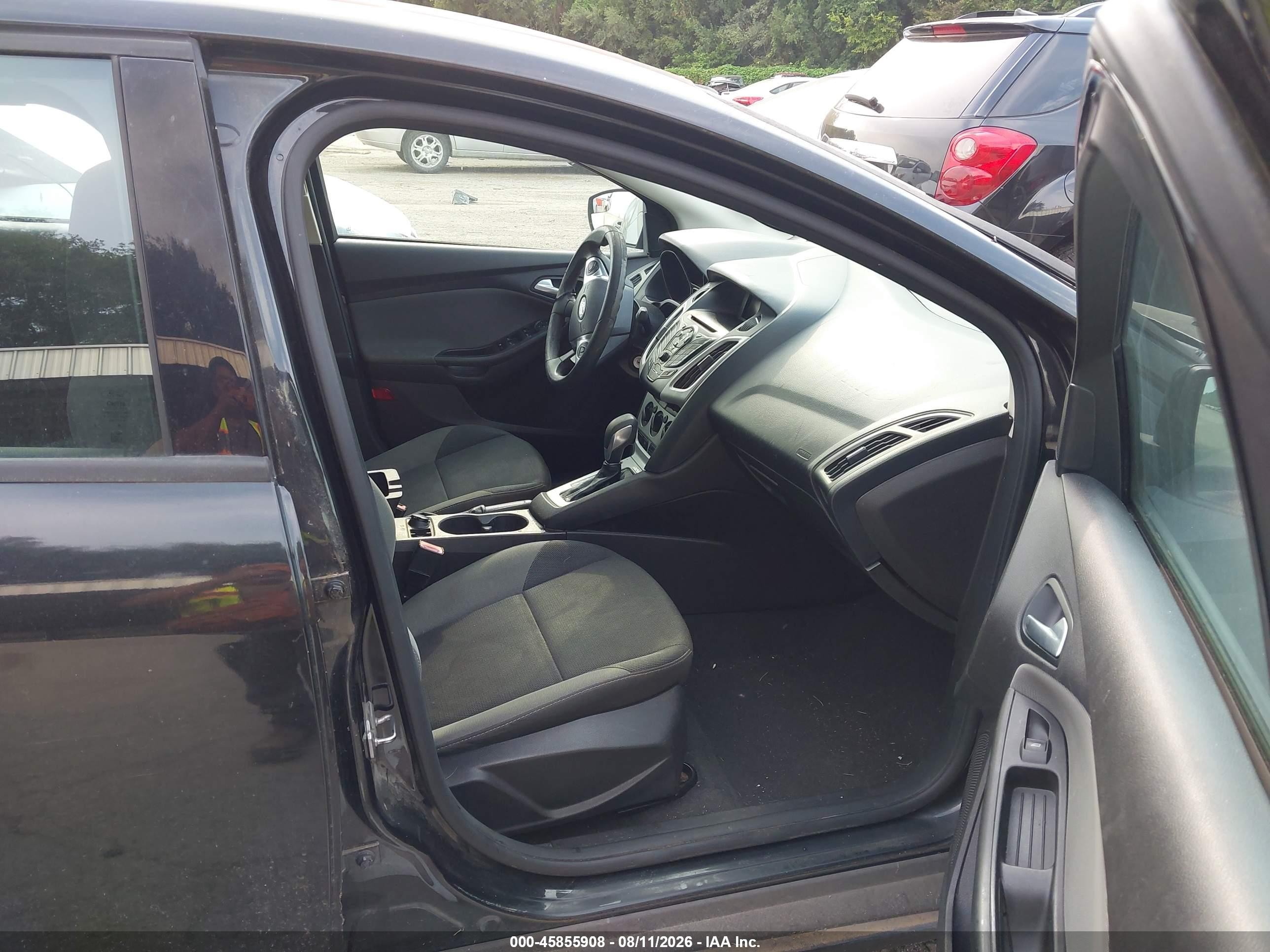 2013 Ford Focus Se Black vin: 1FADP3F27DL335290