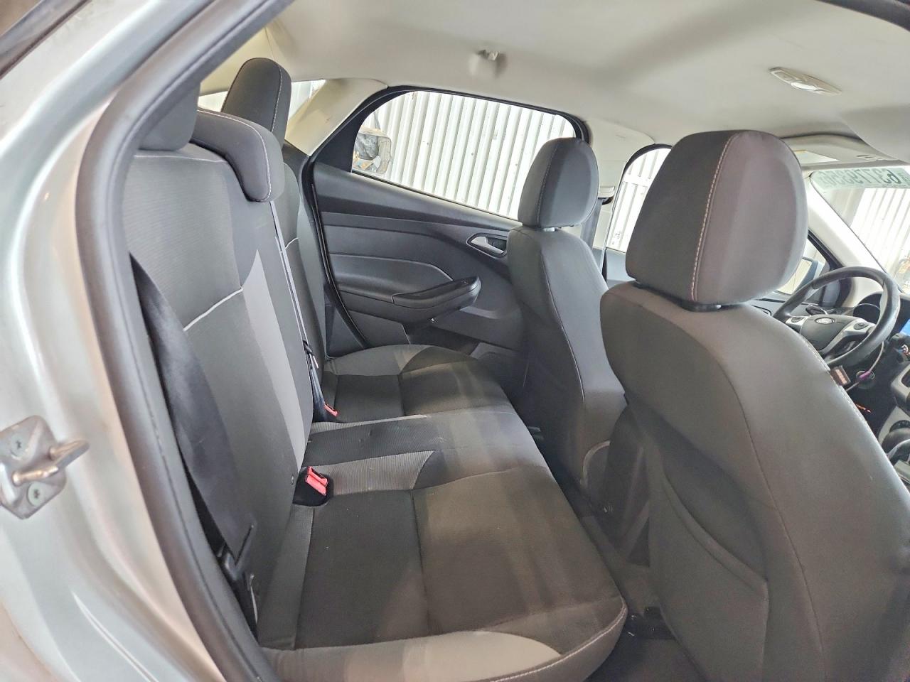 2013 Ford Focus Se Gray vin: 1FADP3F27DL337489