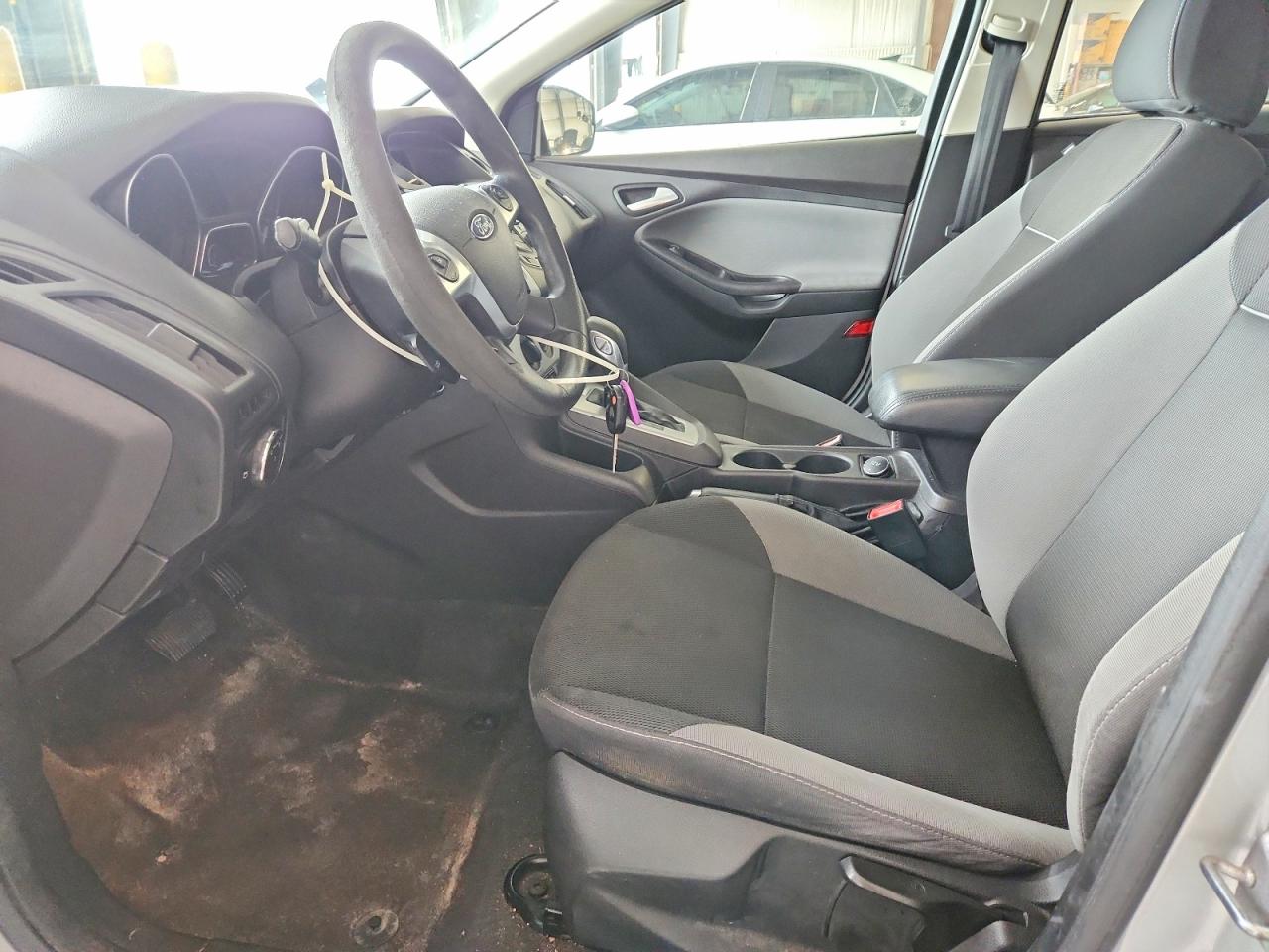 2013 Ford Focus Se Gray vin: 1FADP3F27DL337489