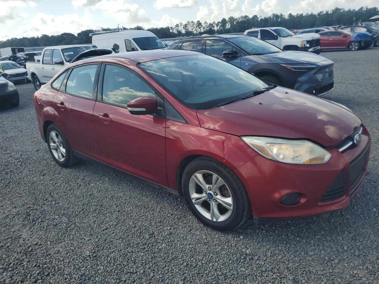2013 Ford Focus Se Burgundy vin: 1FADP3F27DL349450