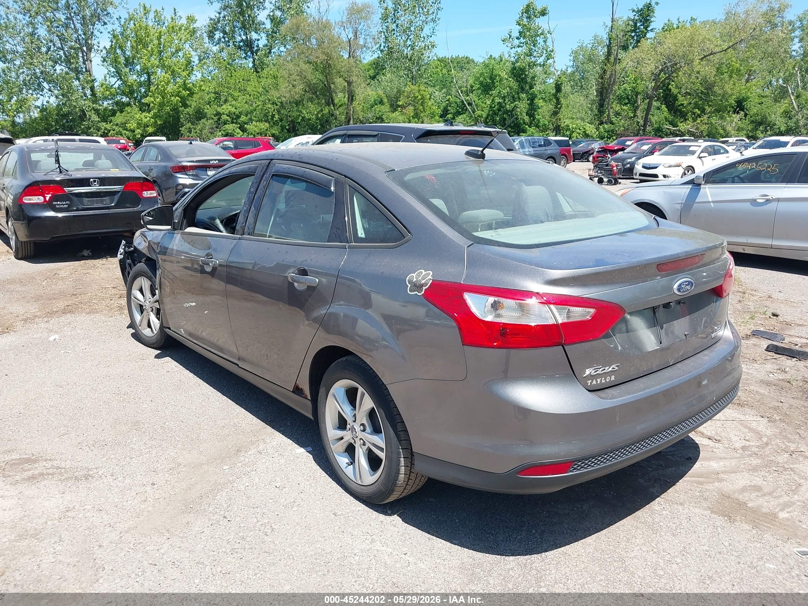 2013 Ford Focus Se Gray vin: 1FADP3F27DL351019