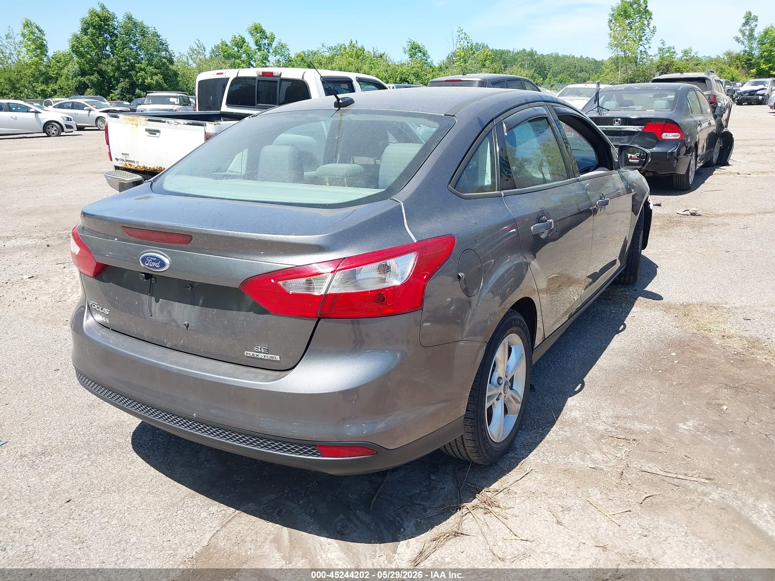 2013 Ford Focus Se Gray vin: 1FADP3F27DL351019