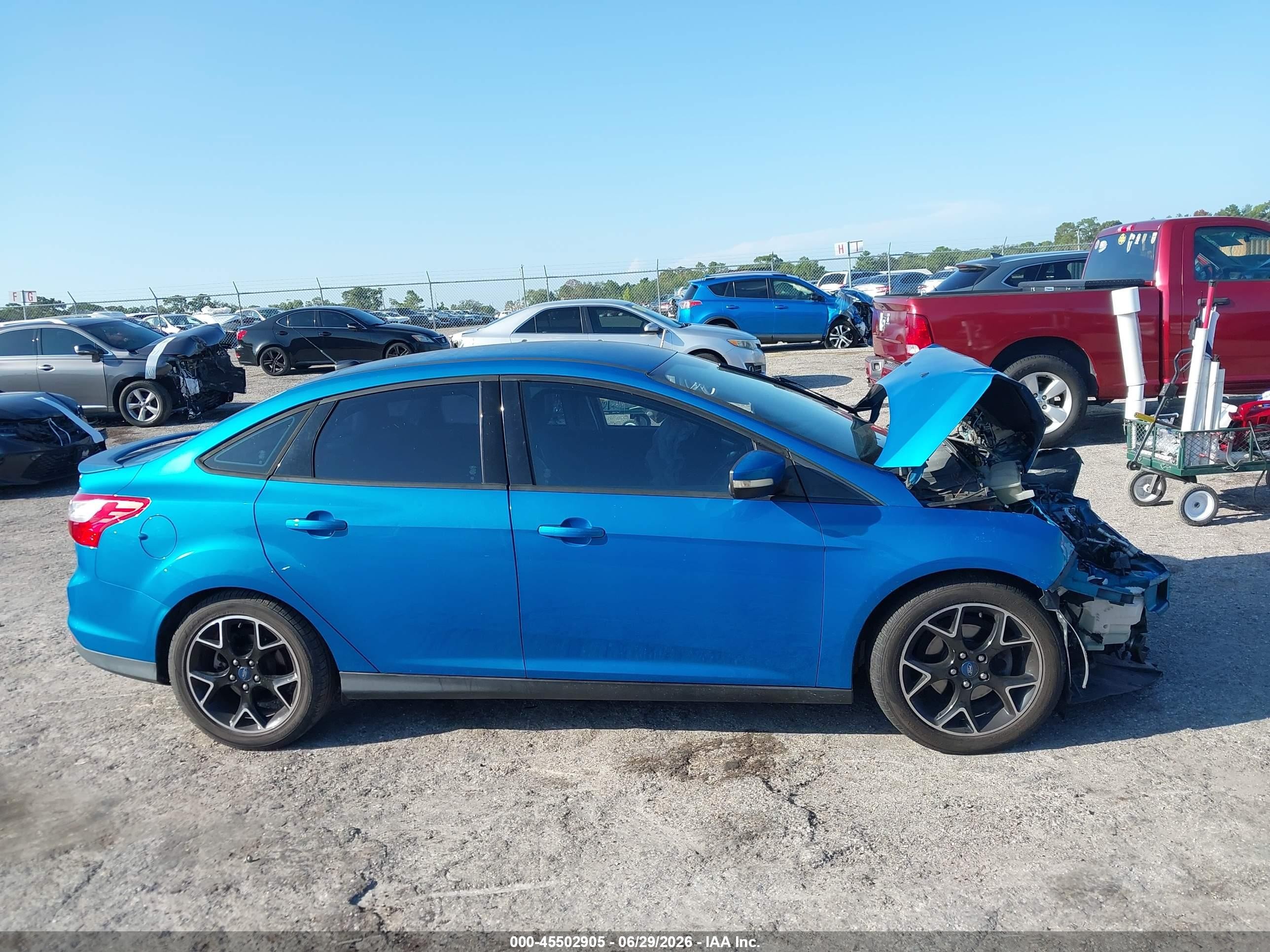 2013 Ford Focus Se Blue vin: 1FADP3F27DL359699