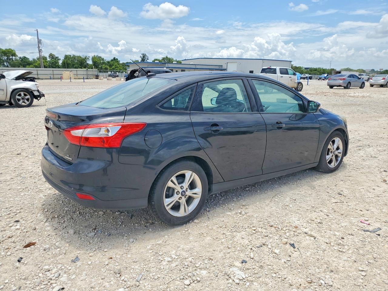 2014 Ford Focus Se Black vin: 1FADP3F27EL117335