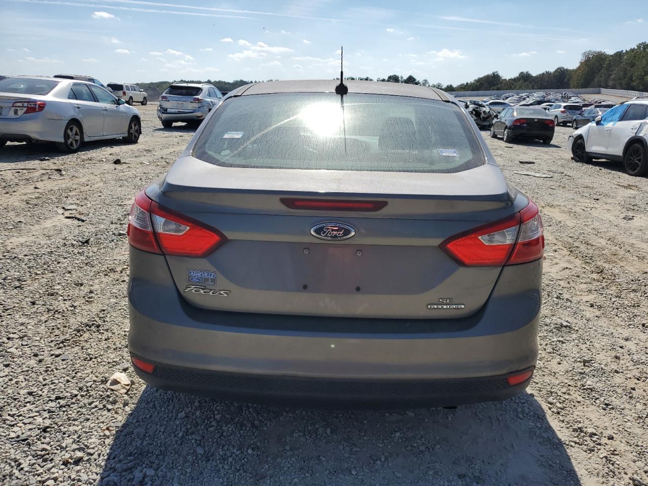 2014 Ford Focus Se Gray vin: 1FADP3F27EL119084