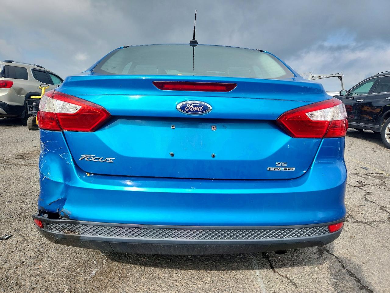 2014 Ford Focus Se Blue vin: 1FADP3F27EL120929
