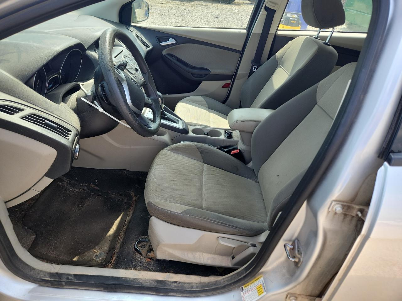 2014 Ford Focus Se Silver vin: 1FADP3F27EL121305