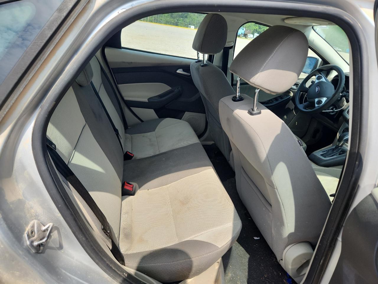 2014 Ford Focus Se Silver vin: 1FADP3F27EL121305