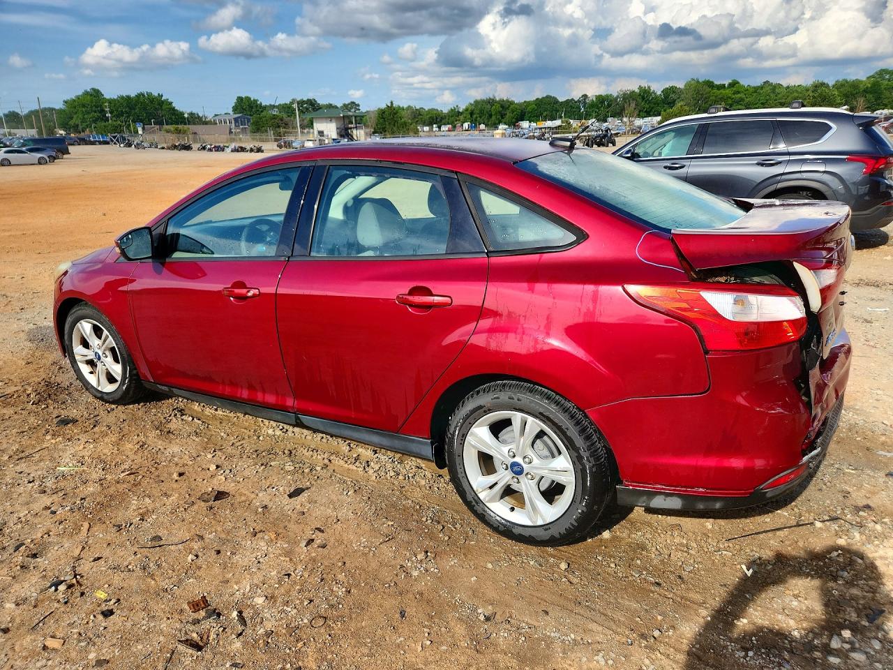 2014 Ford Focus Se Red vin: 1FADP3F27EL126424