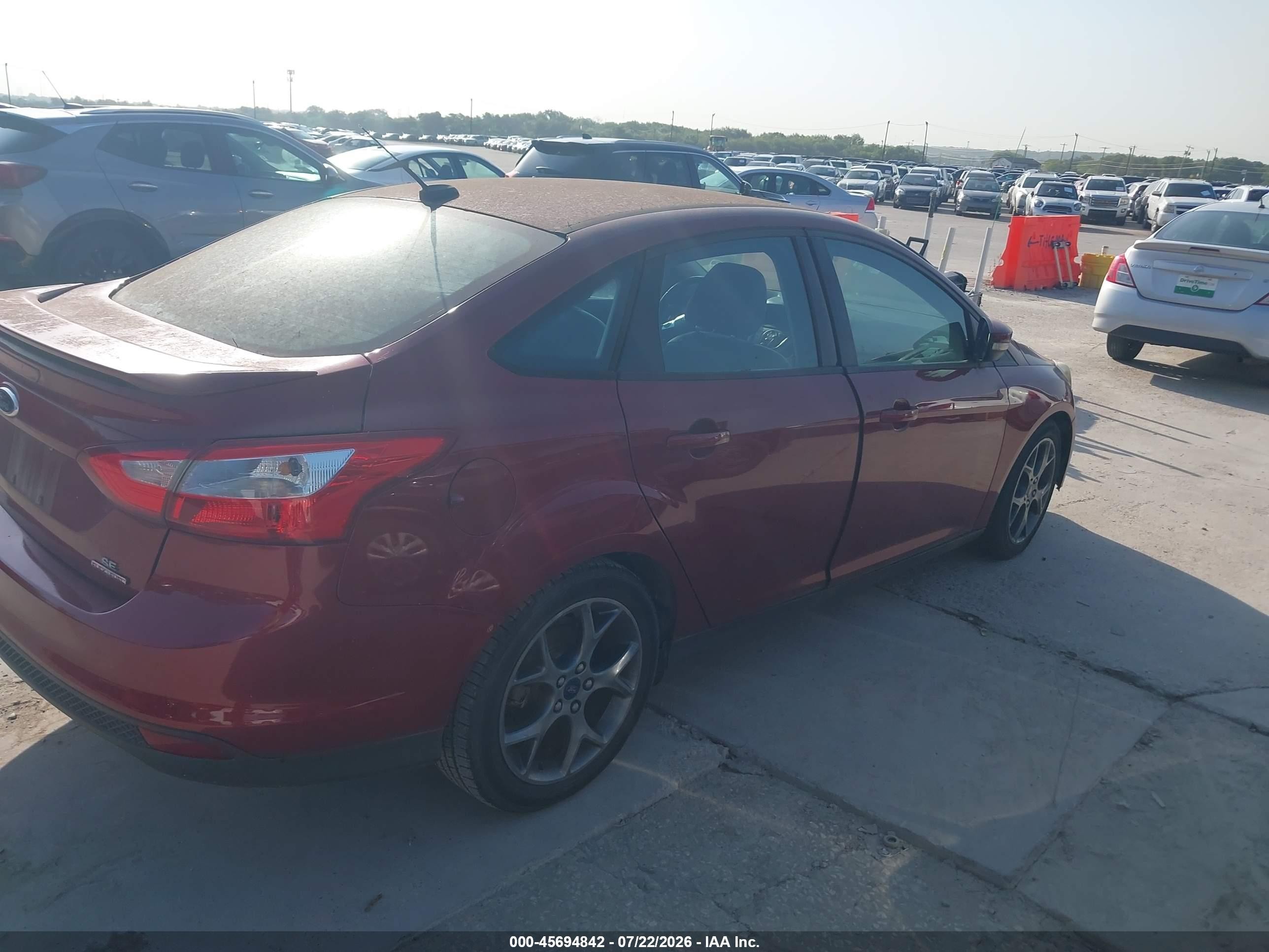 2014 Ford Focus Se Maroon vin: 1FADP3F27EL150982
