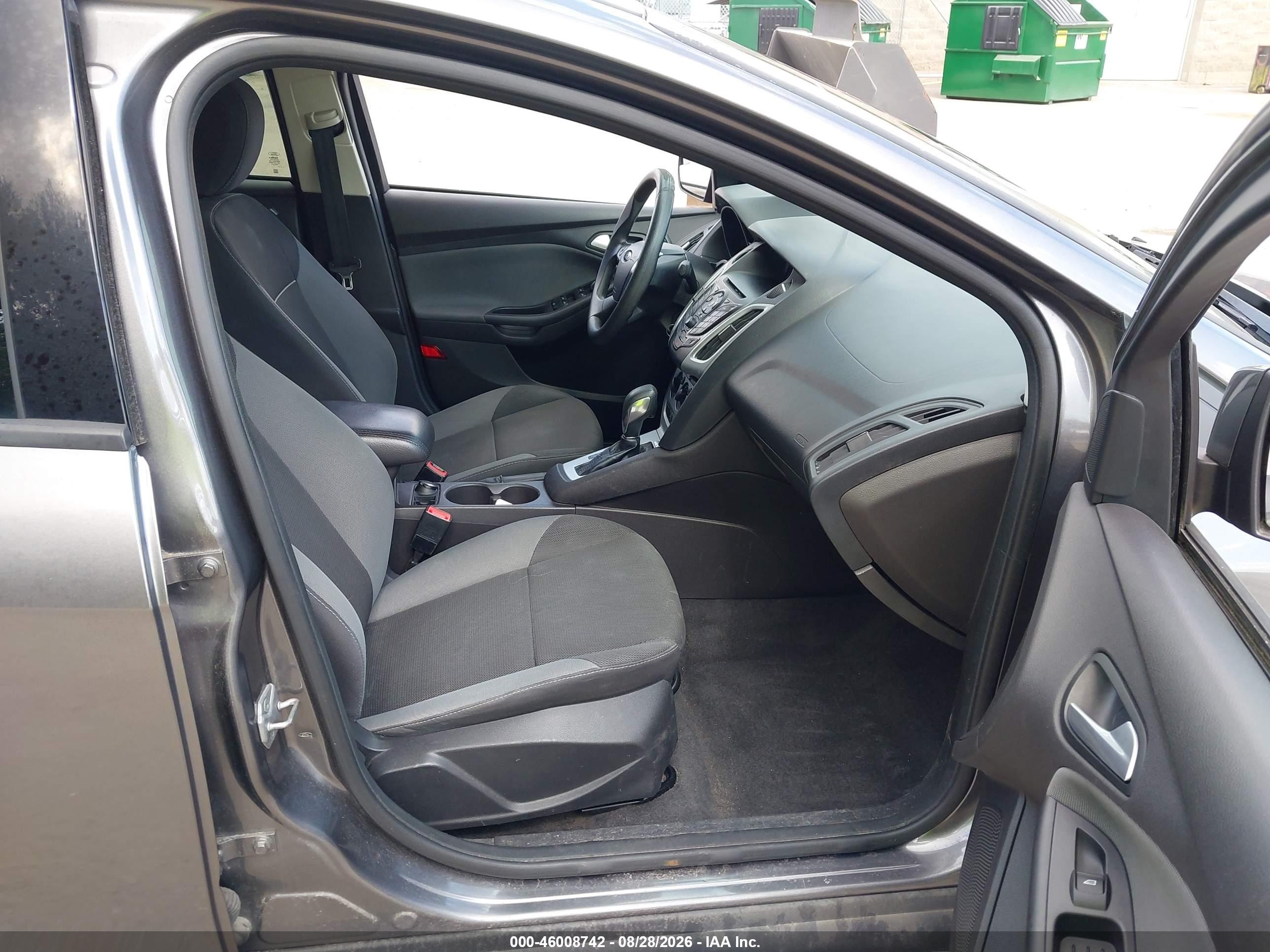 2014 Ford Focus Se Gray vin: 1FADP3F27EL151842