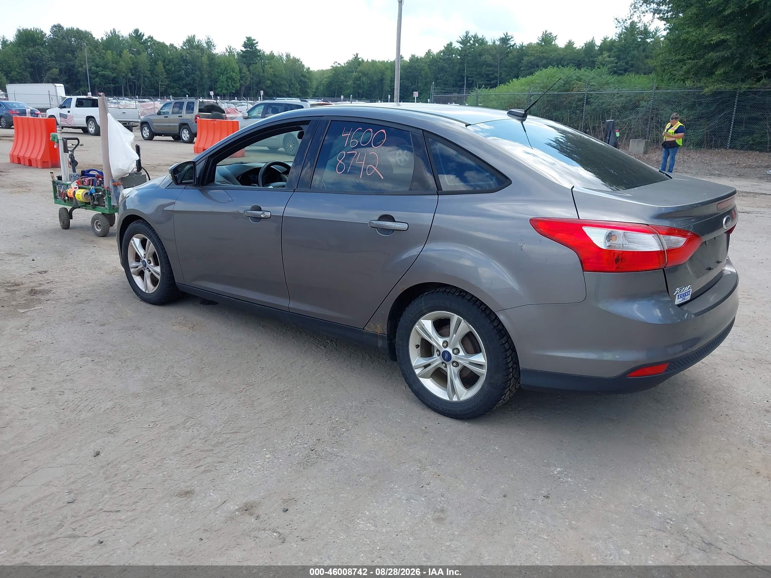2014 Ford Focus Se Gray vin: 1FADP3F27EL151842
