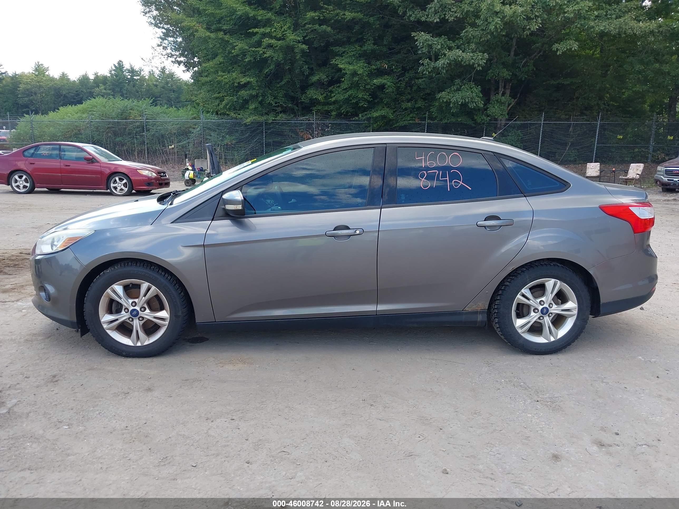 2014 Ford Focus Se Gray vin: 1FADP3F27EL151842