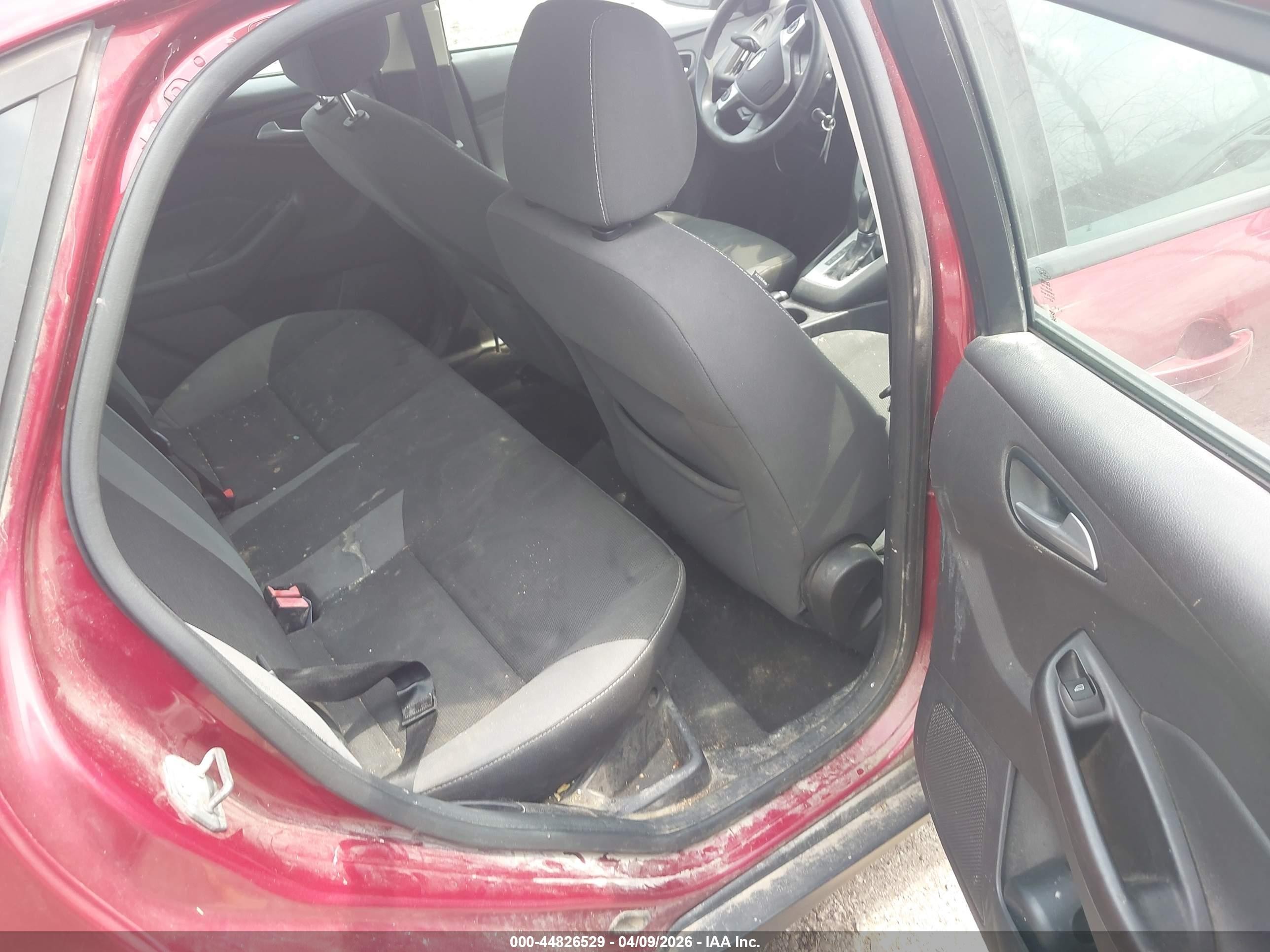 2014 Ford Focus Se Red vin: 1FADP3F27EL160248