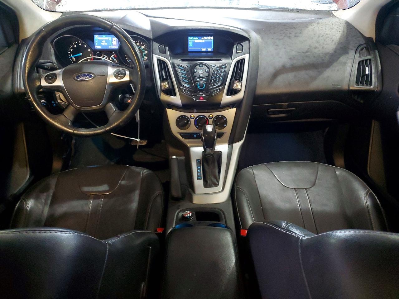 2014 Ford Focus Se Red vin: 1FADP3F27EL188809