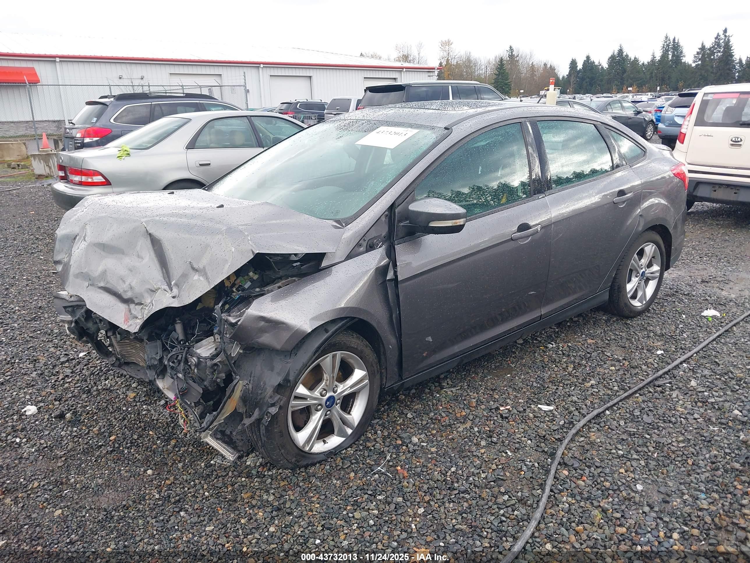 2014 Ford Focus Se Gray vin: 1FADP3F27EL200425