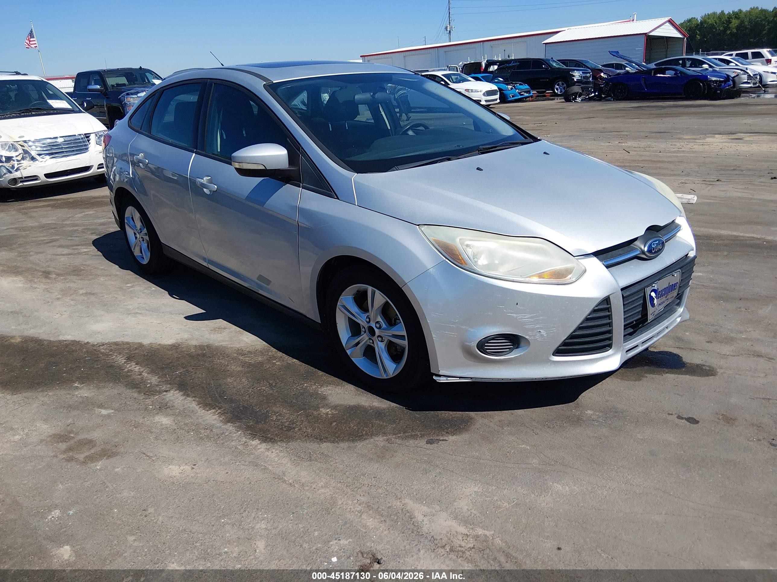 2014 Ford Focus Se Silver vin: 1FADP3F27EL215927