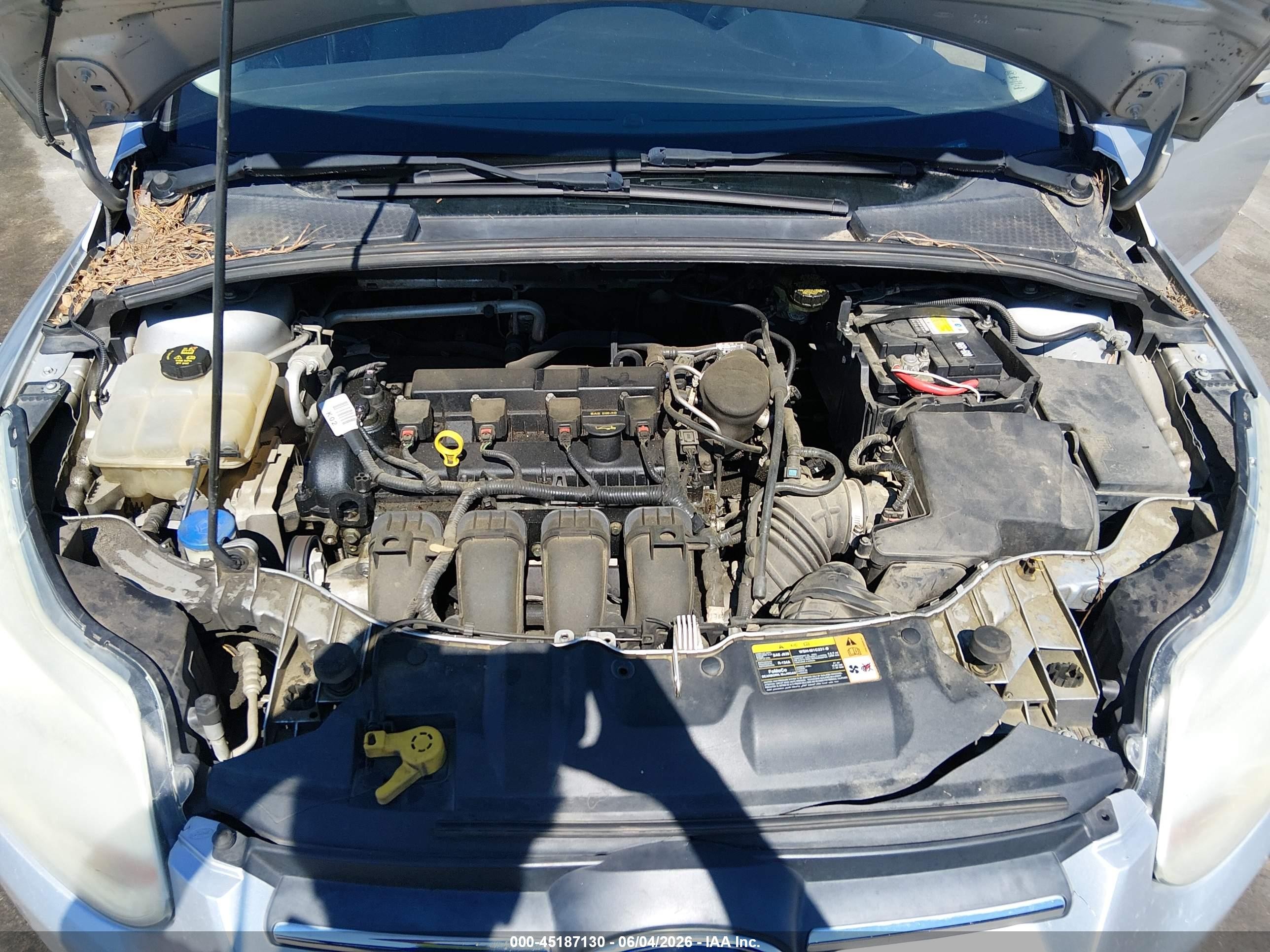 2014 Ford Focus Se Silver vin: 1FADP3F27EL215927