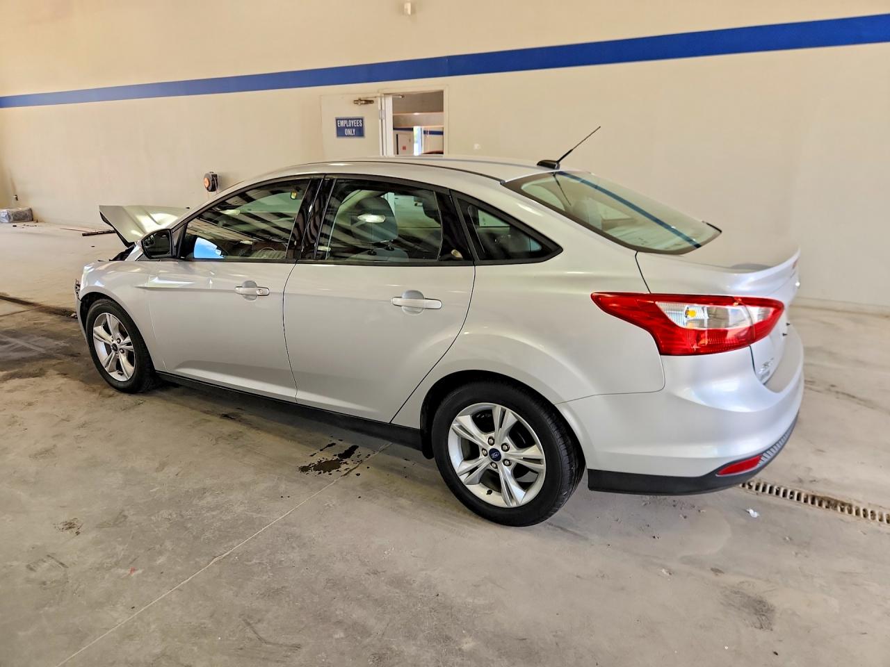 2014 Ford Focus Se Серебряный vin: 1FADP3F27EL216589