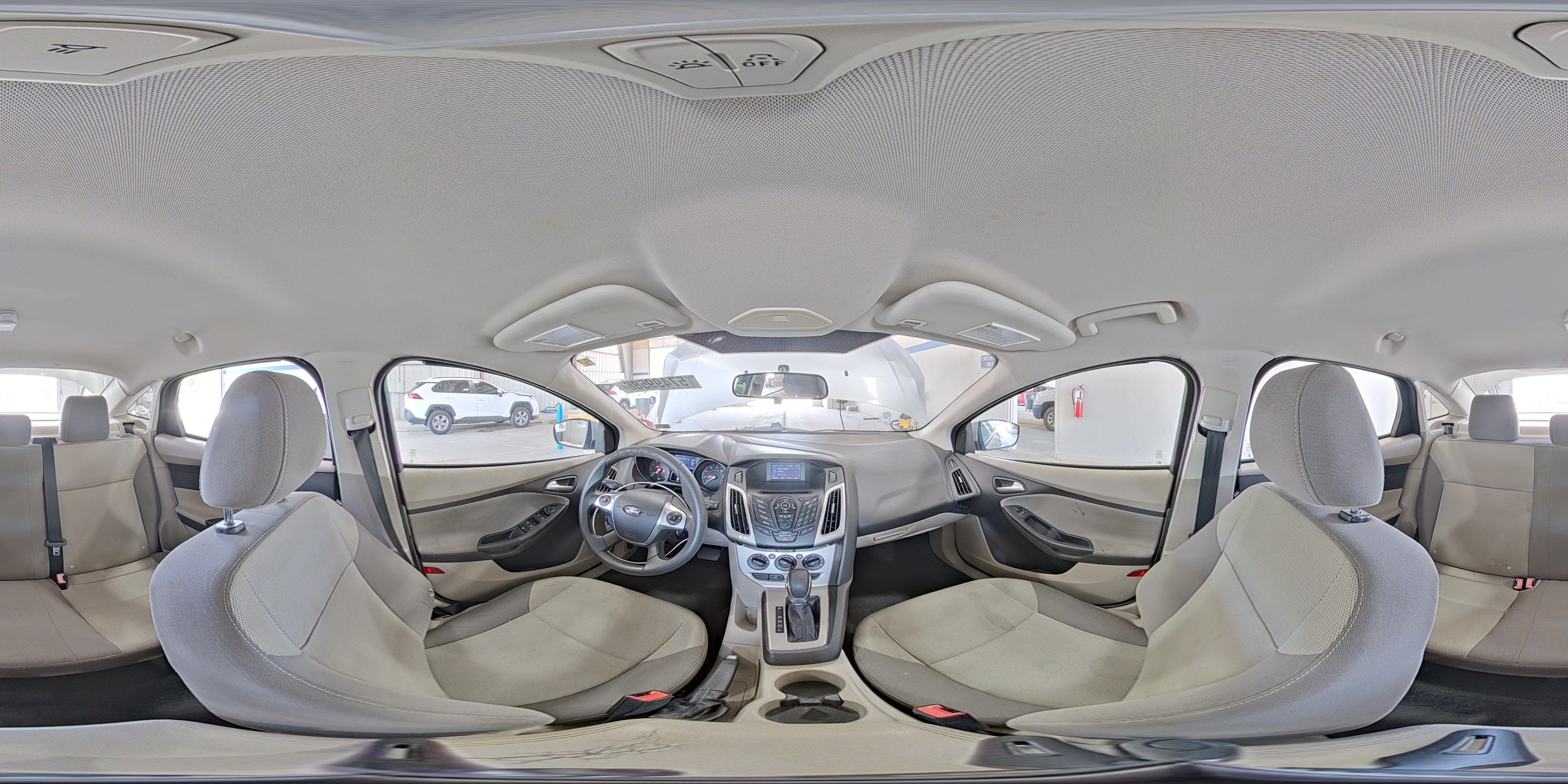 2014 Ford Focus Se Серебряный vin: 1FADP3F27EL216589