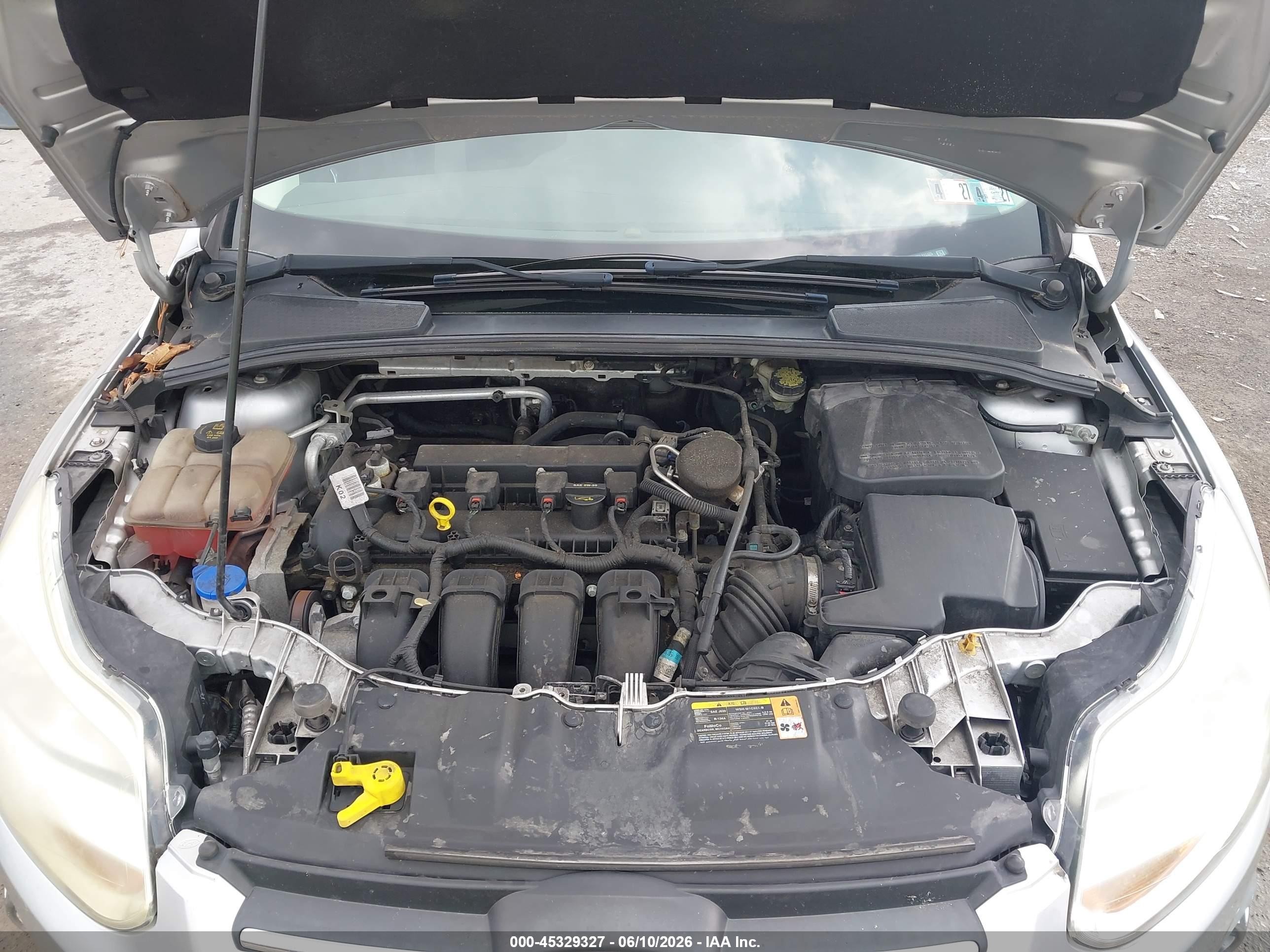 2014 Ford Focus Se Silver vin: 1FADP3F27EL222425