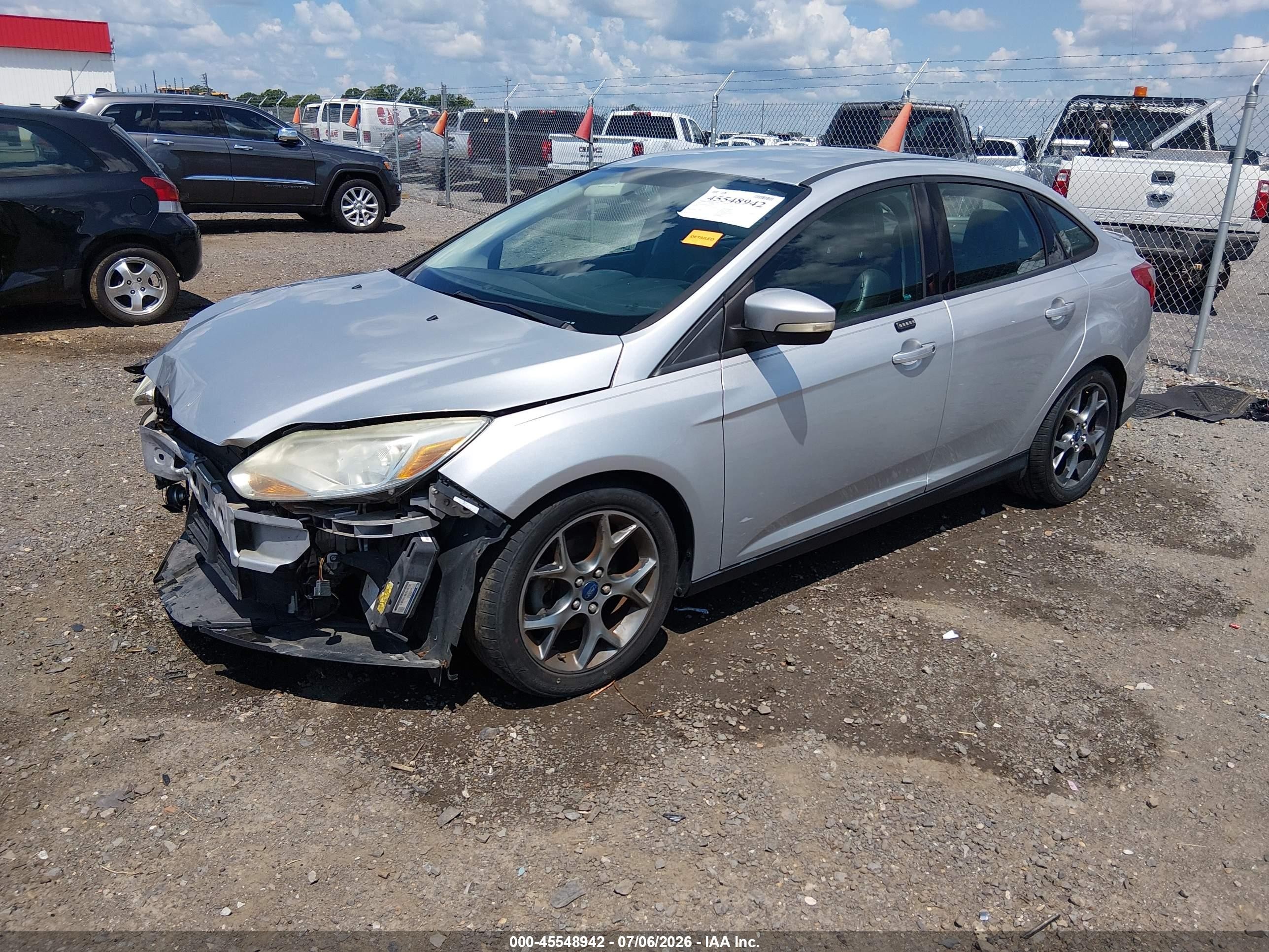 2014 Ford Focus Se Silver vin: 1FADP3F27EL227480